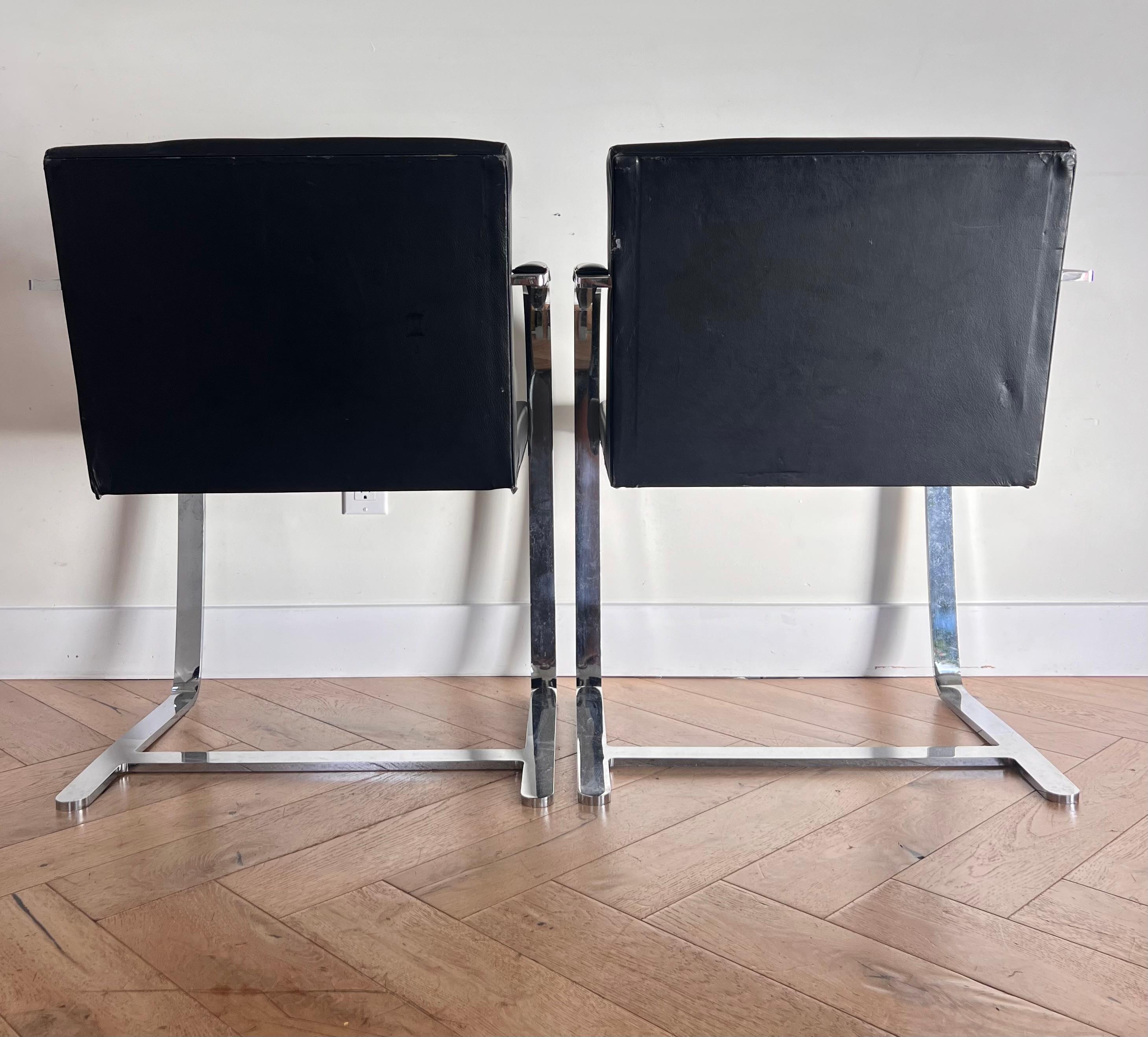 Pair of Mies van der Rohe Brno chairs by Palazzetti, 1970s For Sale 1