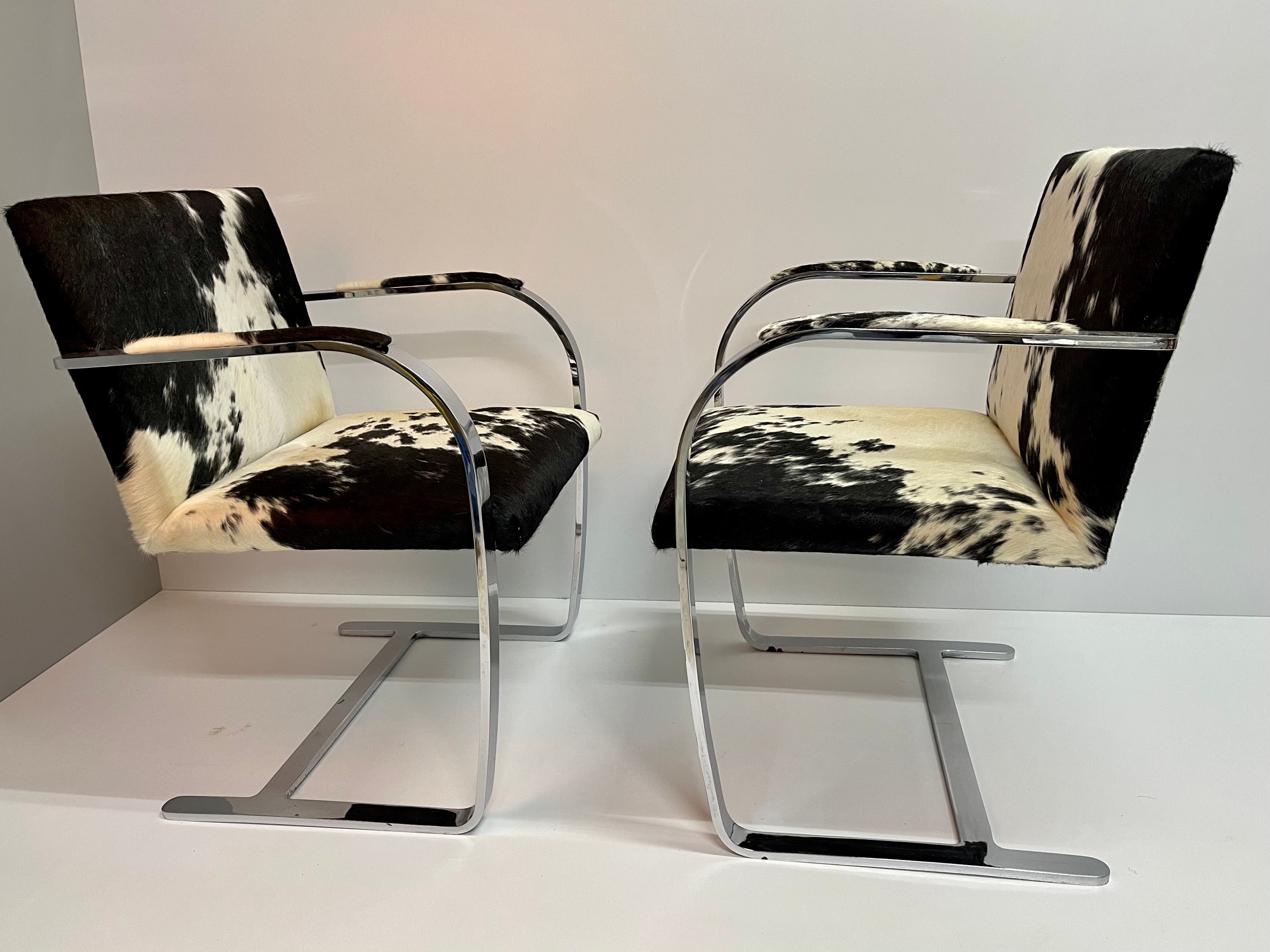 This pair of chairs belonged to the office of the finance director of the corporate Nylon de Mexico (now Akra Polyester), his grandson, who is my friend, did me the favor of selling them to me. In the early 1960s, the project was commissioned to