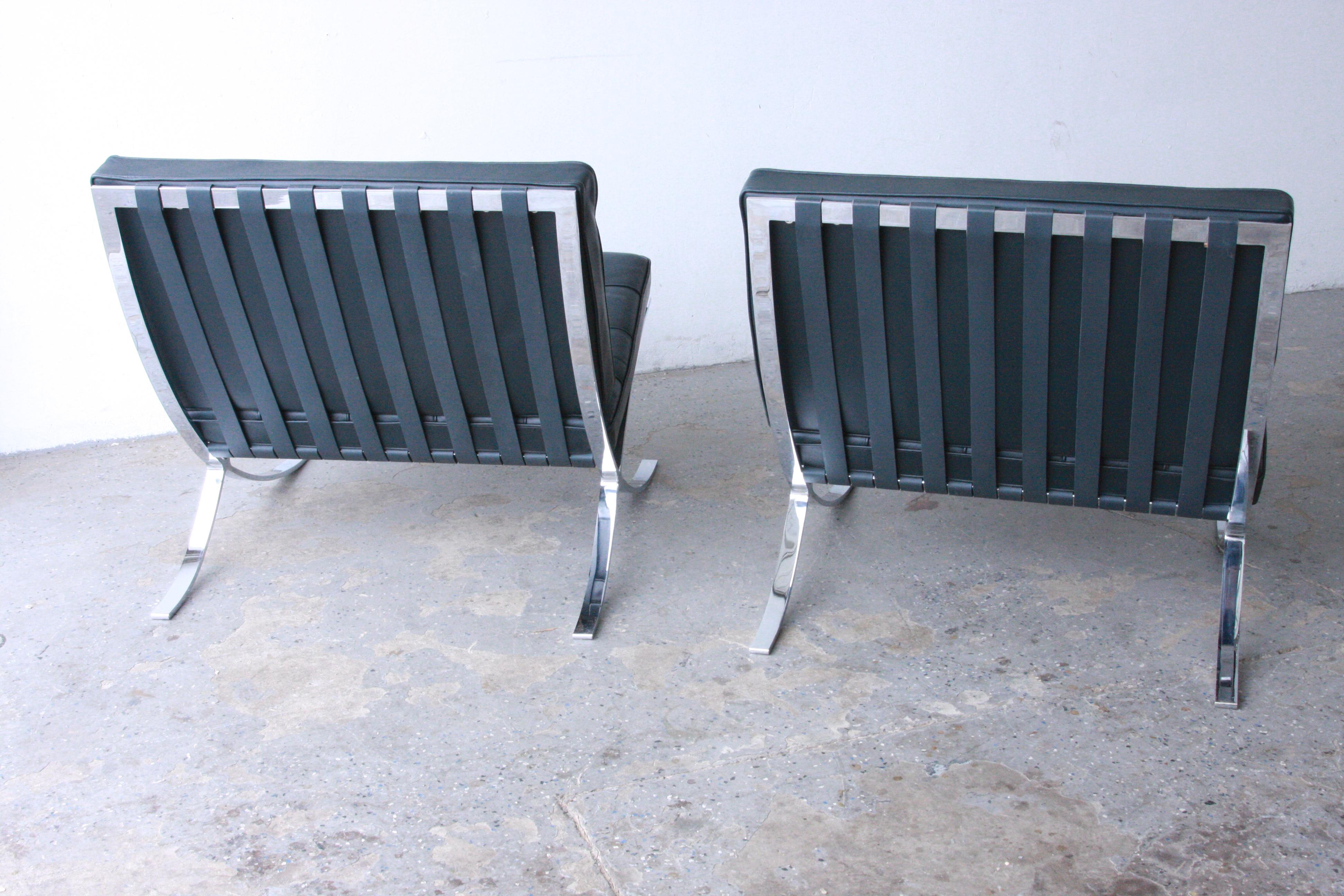 Pair of Mies van der Rohe for Knoll Barcelona Chairs   3