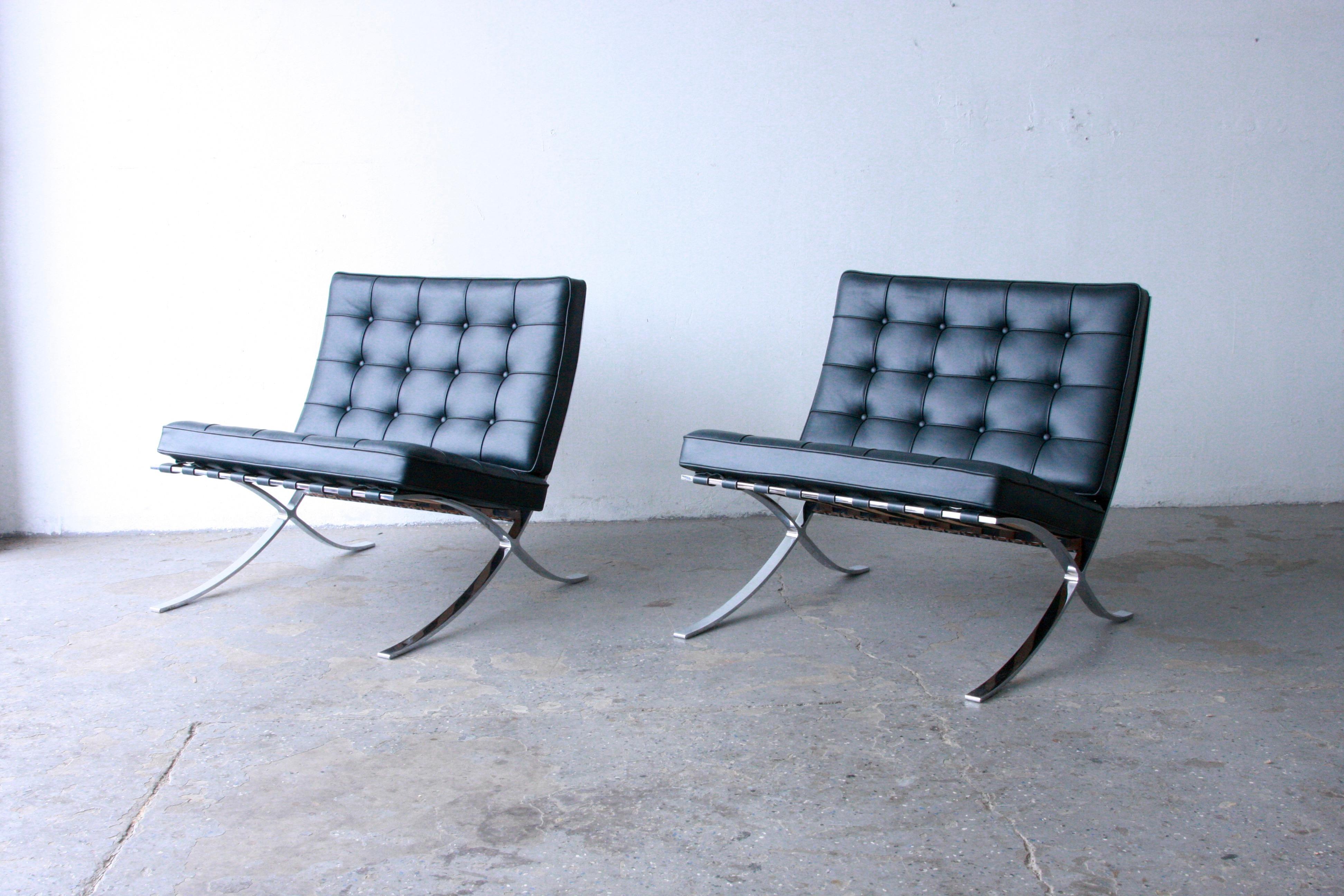 Pair of Mies van der Rohe for Knoll Barcelona Chairs   6