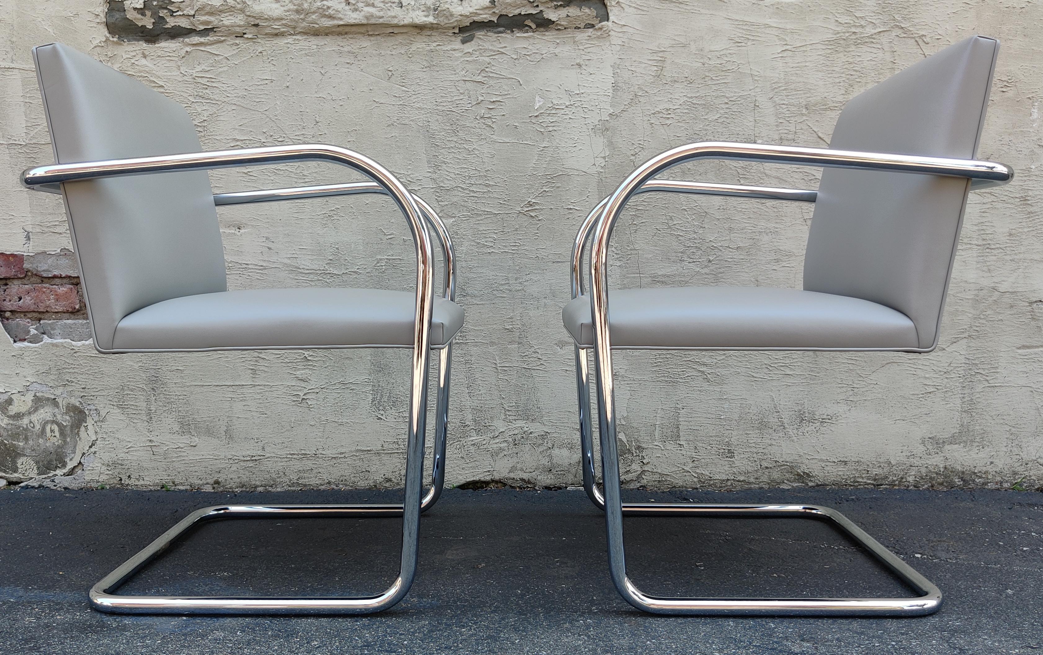 Pair of Mies Van Der Rohe for Knoll International Brno Chairs Steel & Leather In Good Condition For Sale In Philadelphia, PA