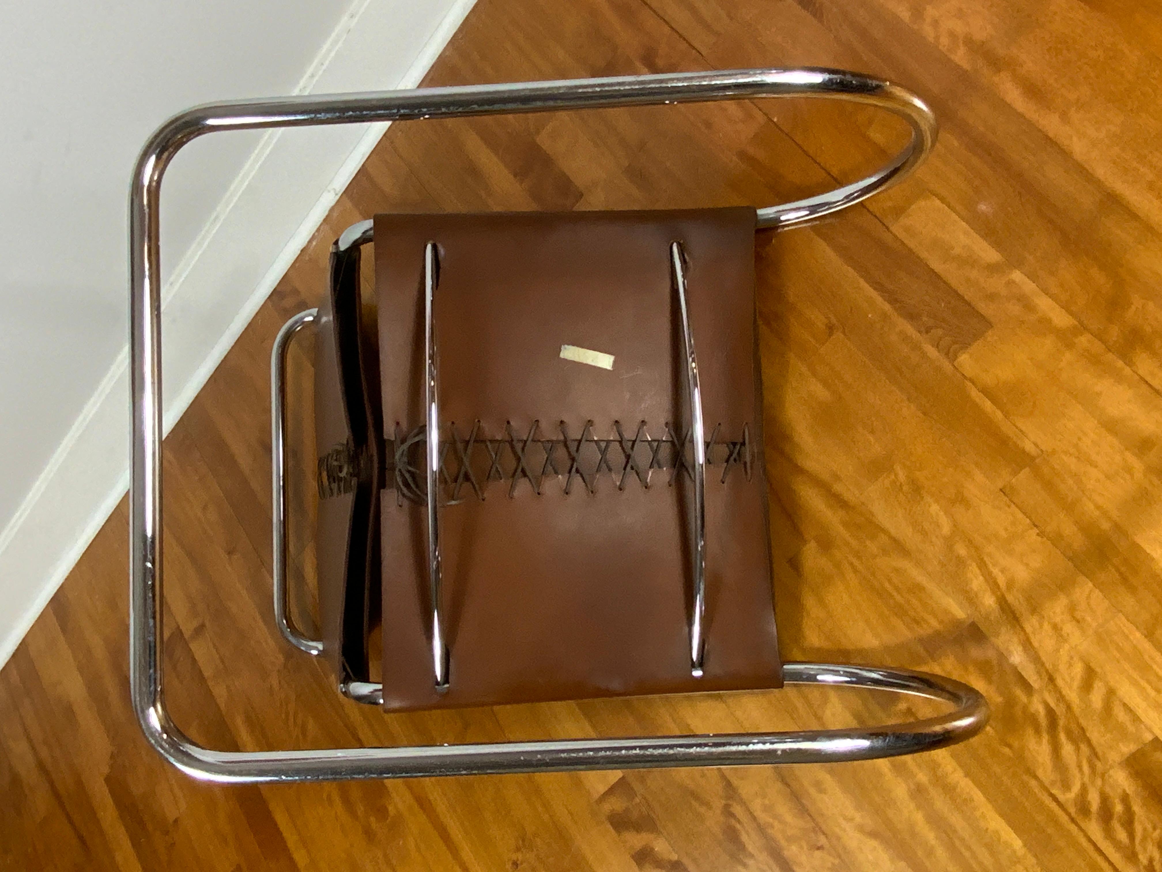 Mid-Century Modern Pair of Mies van der Rohe MR30/5 Lounge Chairs for Knoll Associates, 1960’s For Sale