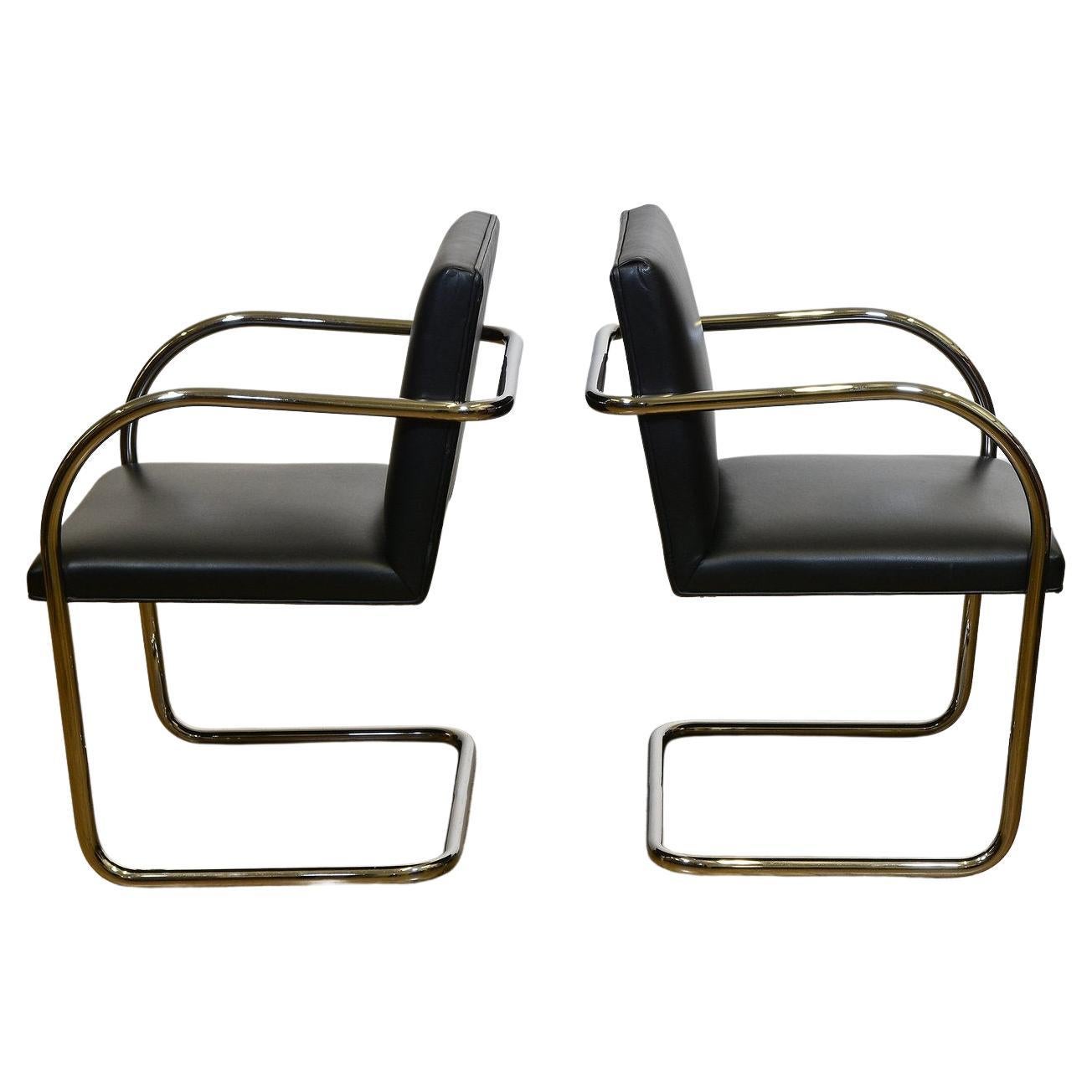 Late 20th Century Pair of Mies Van Der Rohe Tubular Chrome Black Leather Brno Chairs by Knoll 1980