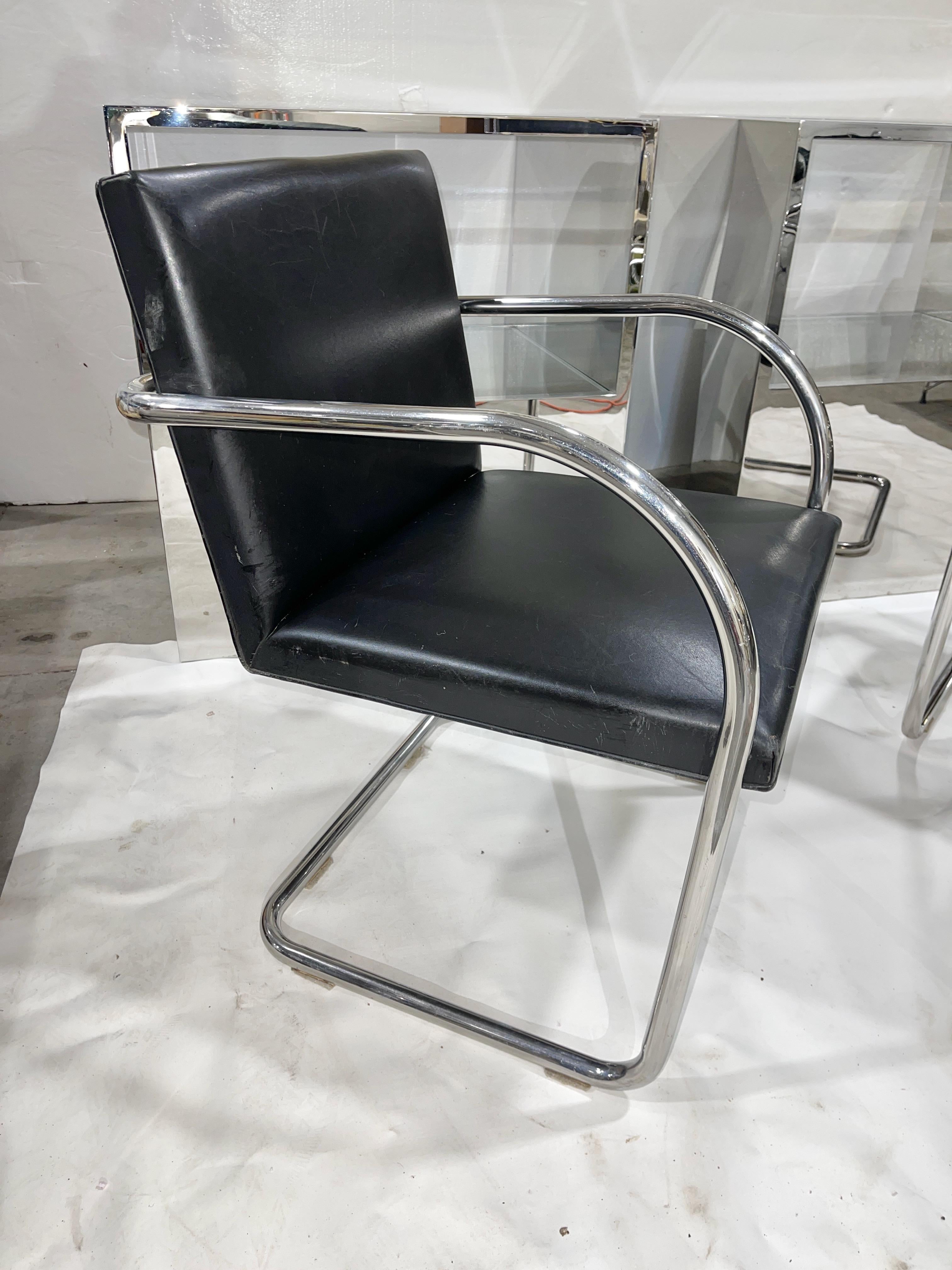 Pareja de sillas Mies van der Rohe Tubular Chrome Brno de Knoll en venta 4