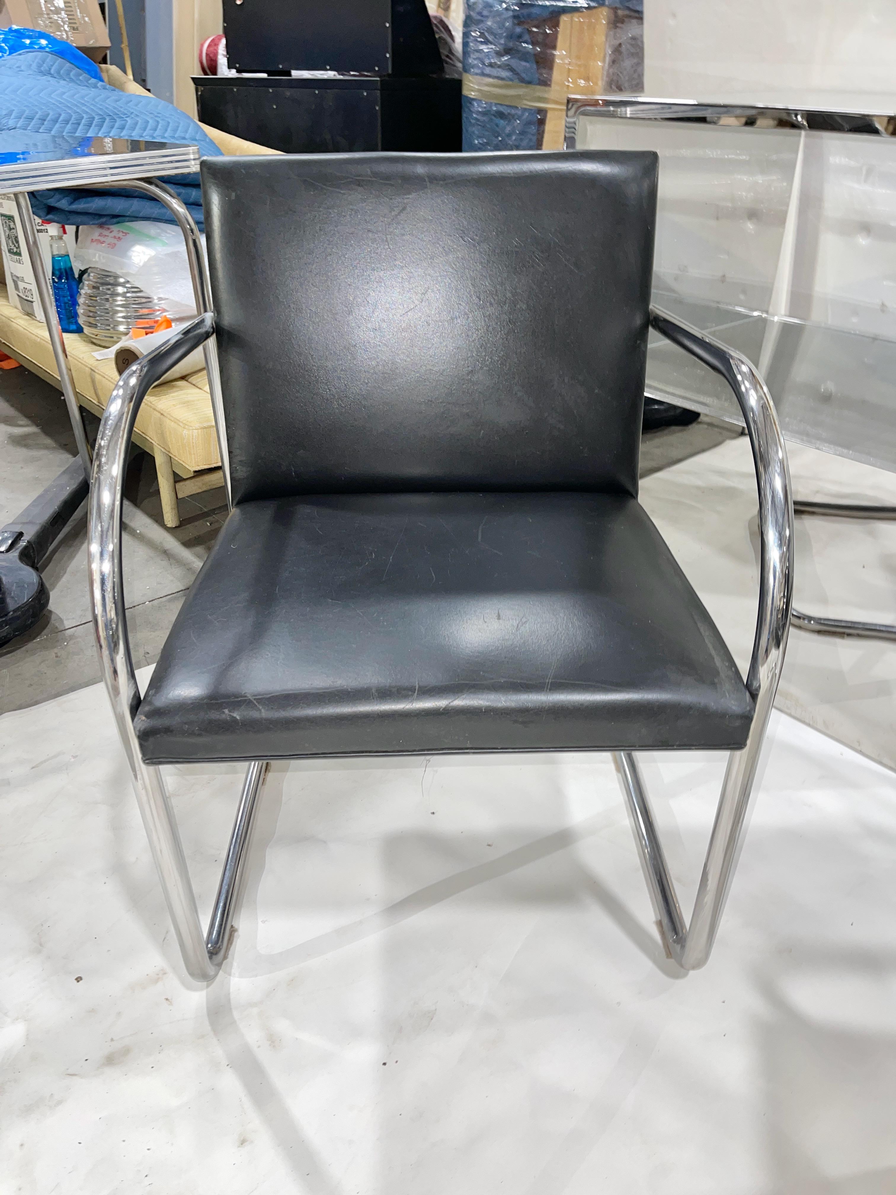 Pareja de sillas Mies van der Rohe Tubular Chrome Brno de Knoll en venta 5
