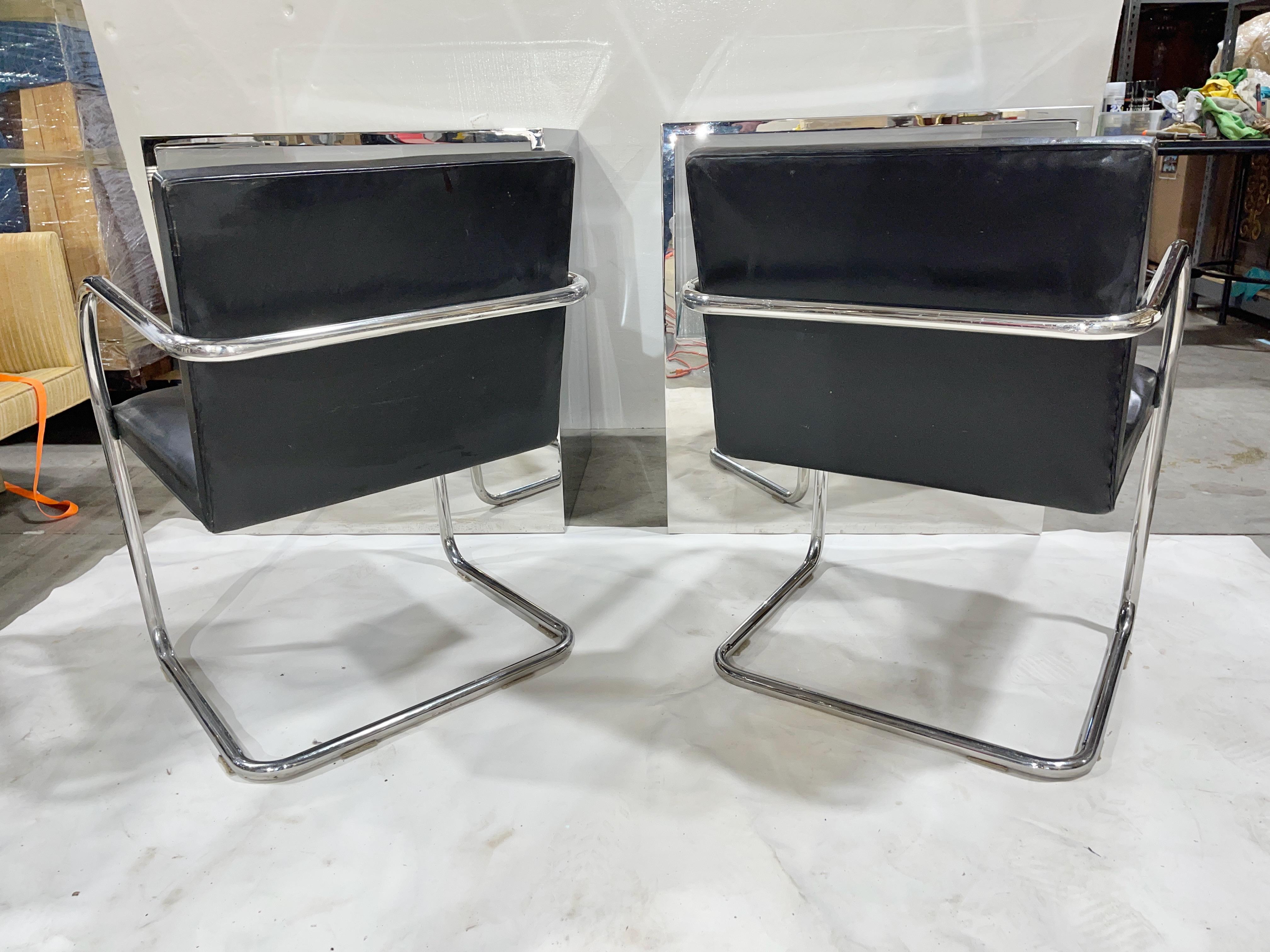 Pareja de sillas Mies van der Rohe Tubular Chrome Brno de Knoll en venta 8