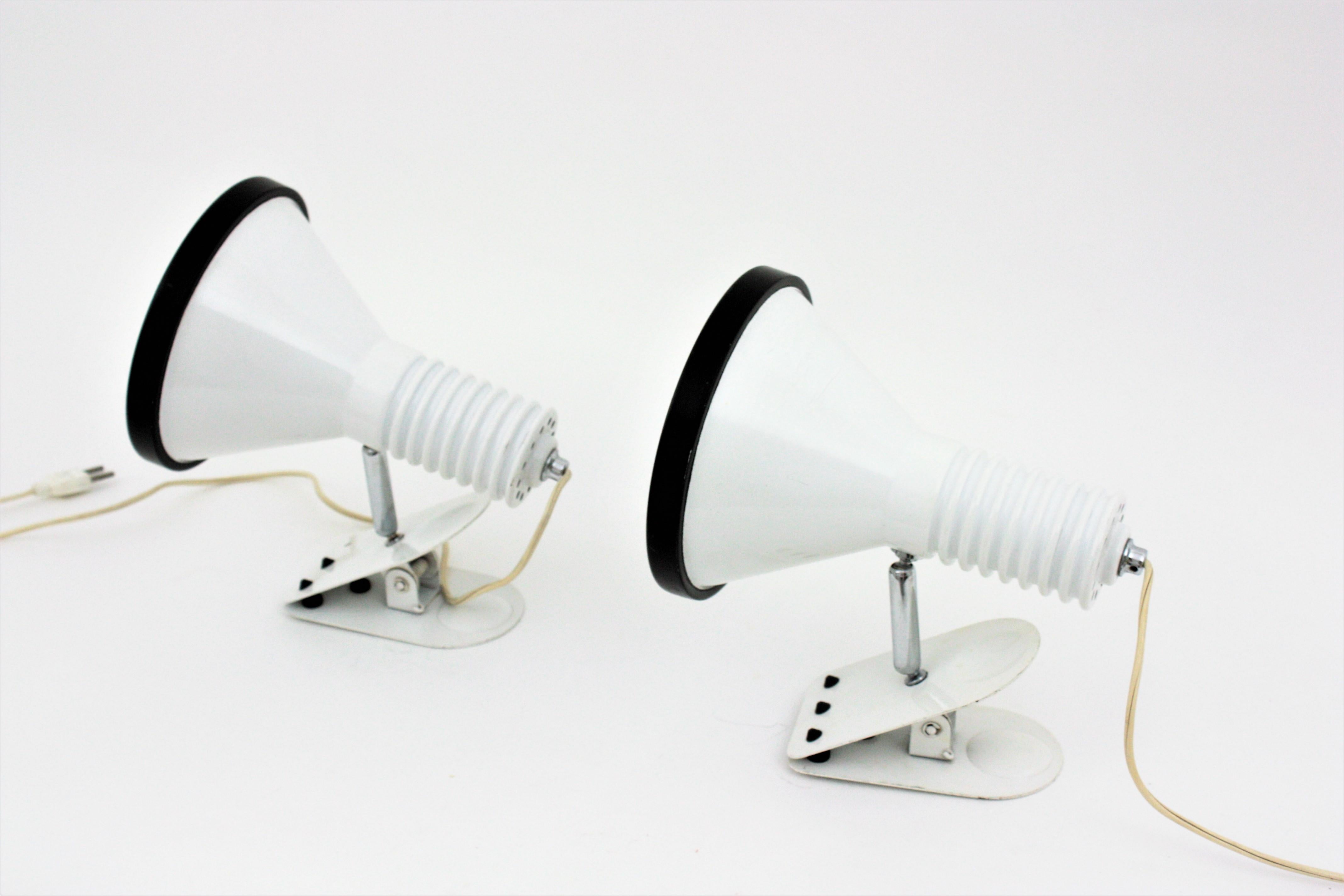 20th Century Pair of Miguel Milá Tramo Table or Wall Clamp Lamps For Sale