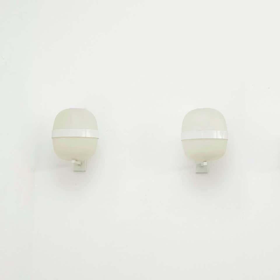 Paire de lampes apliques Miguel Mila Wally, circa 1962 en vente 1