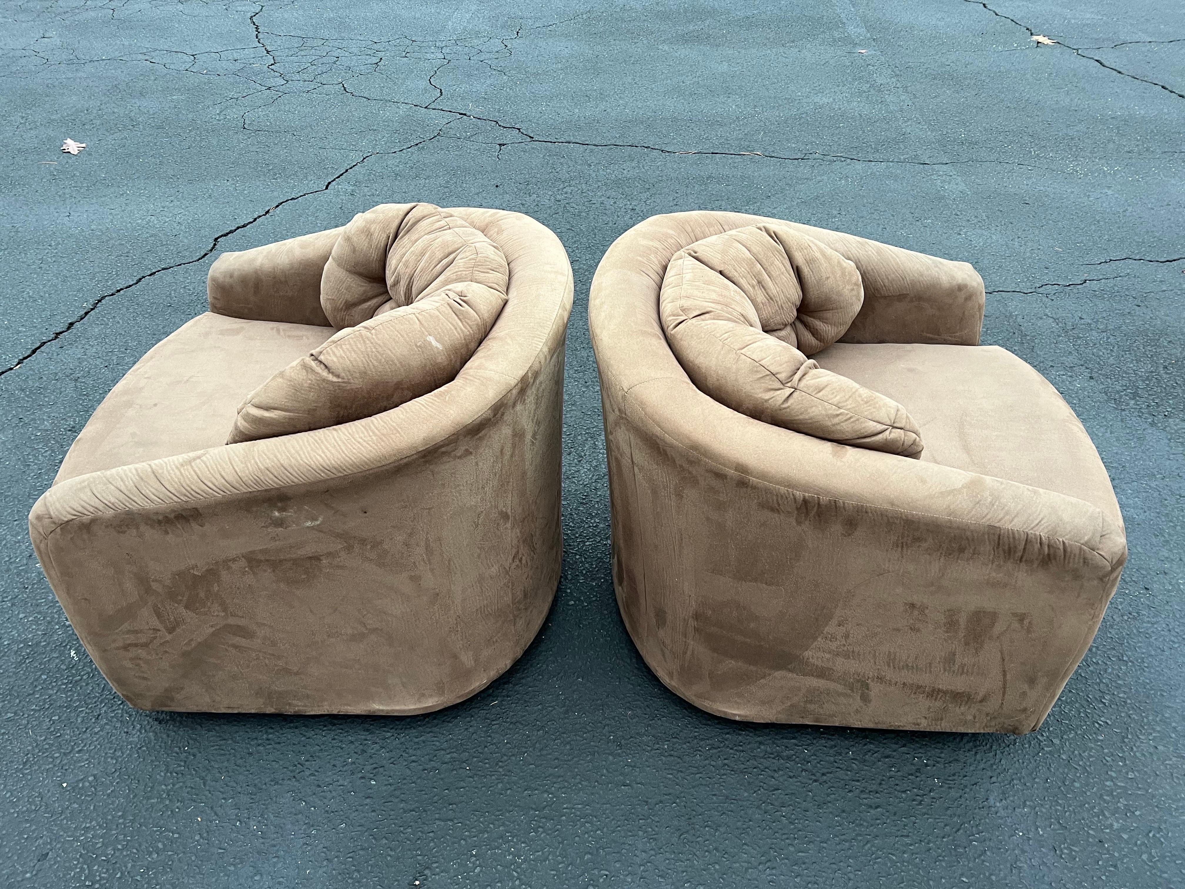 Pair of Mid Century Swivel Club Chairs For Sale 5
