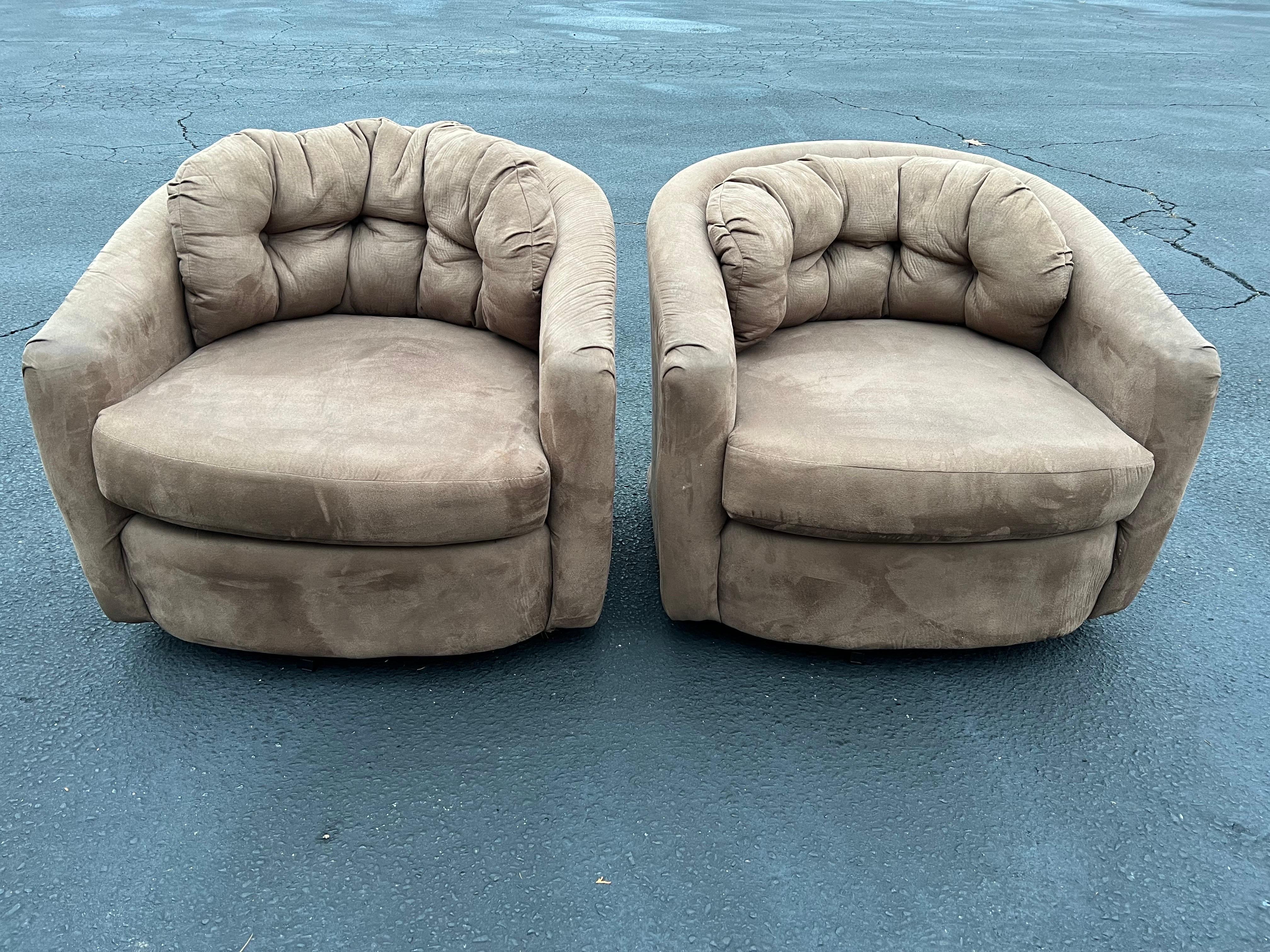 American Pair of Mid Century Swivel Club Chairs For Sale