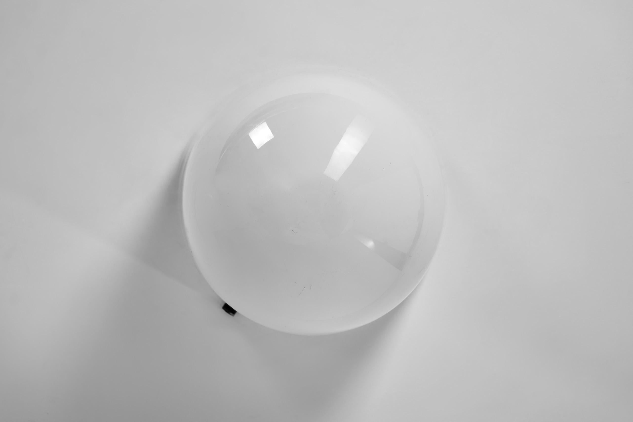 Einbaubeleuchtung aus Milchglas von ASEA, Schweden, Mitte des 20. Jahrhunderts, Paar im Angebot 8