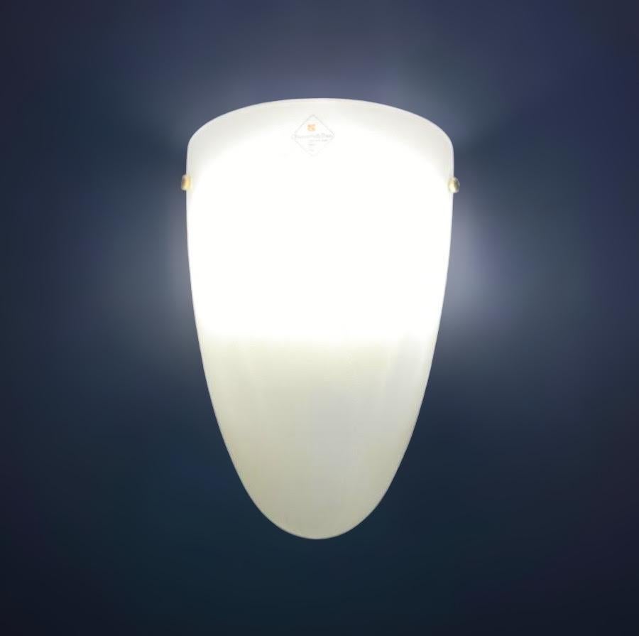 Pair of Milky White Shield Sconces by Barovier e Toso, 2 Pairs Available In Good Condition For Sale In Los Angeles, CA