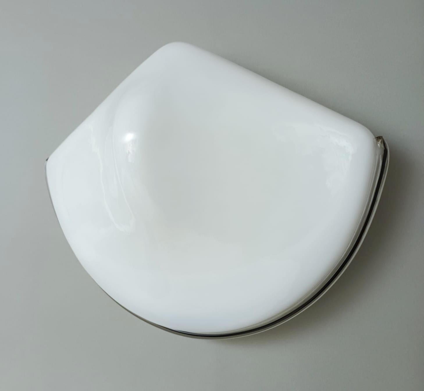 Mid-Century Modern Pair of Milky White Triangular Murano Sconces For Sale