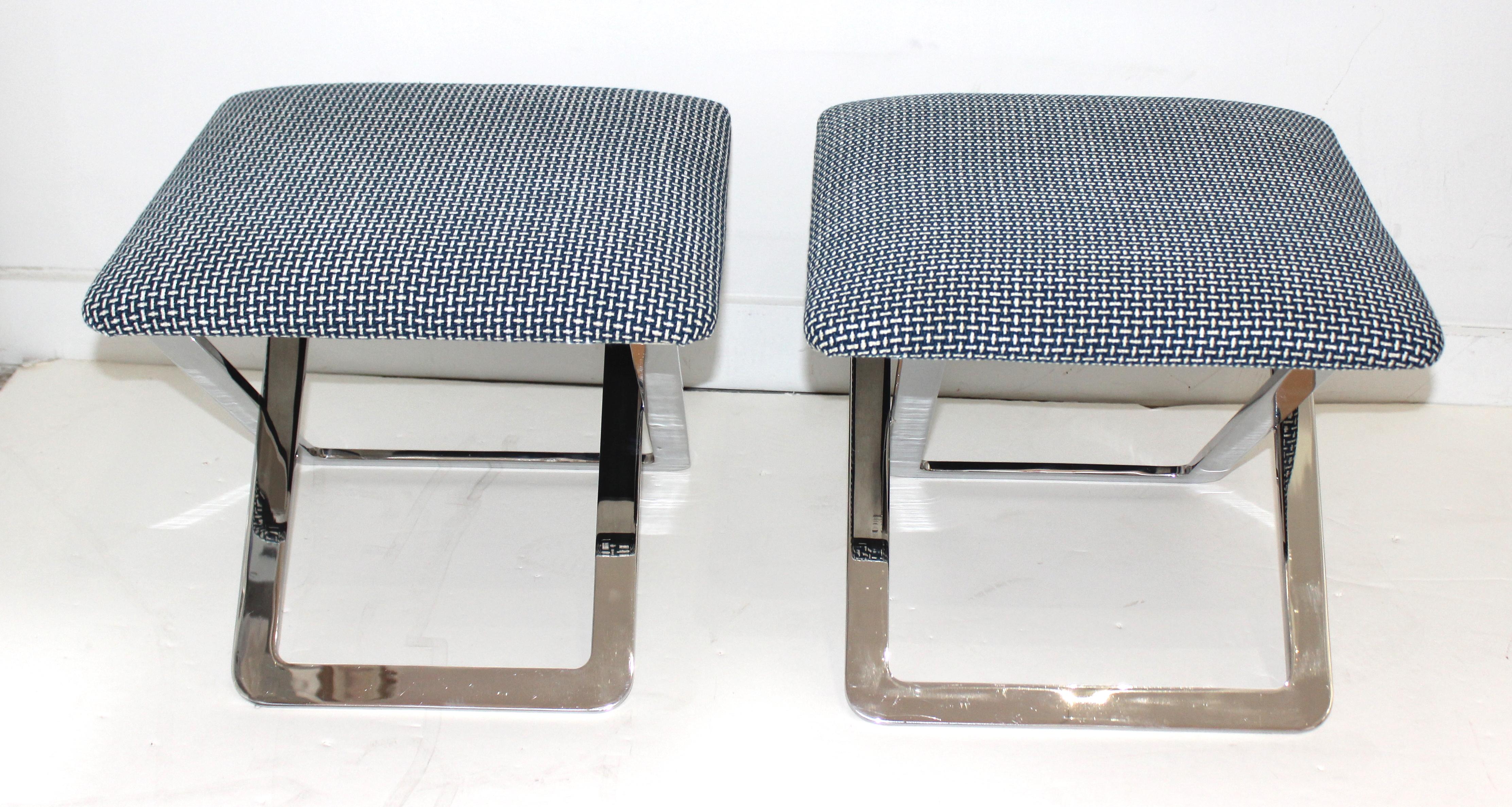 Polished Pair of Milo Baughman Attributed X-Stools For Sale