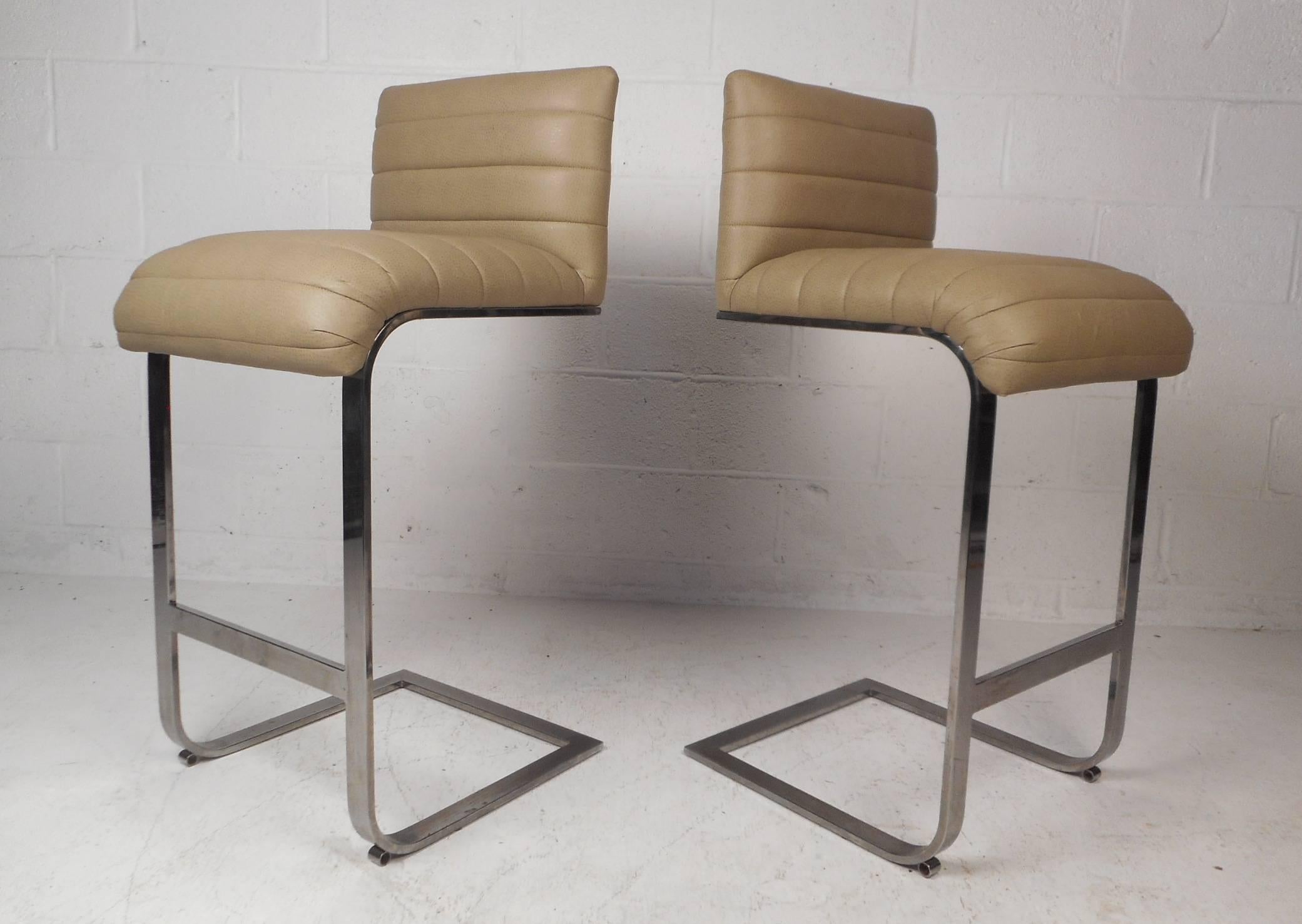 Mid-Century Modern Pair of Milo Baughman Cantilever Bar Stools