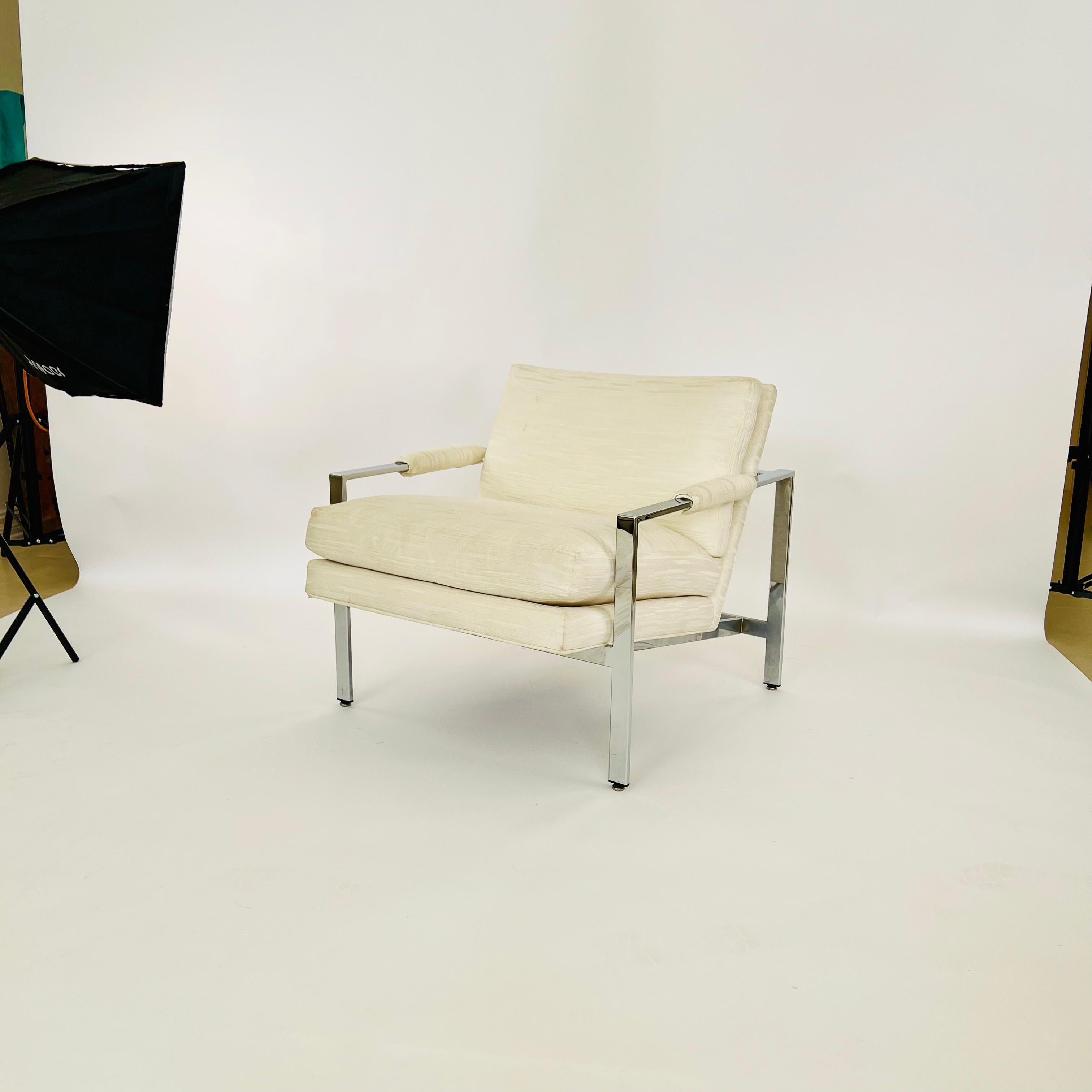 Poli Paire de chaises longues Milo Baughman à cadre chromé en vente