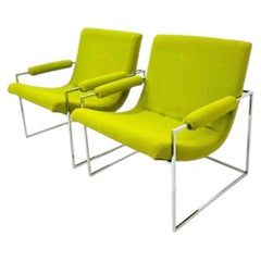 Ein Paar „Scoop Chairs“ mit Chromgestell von Milo Baughman
