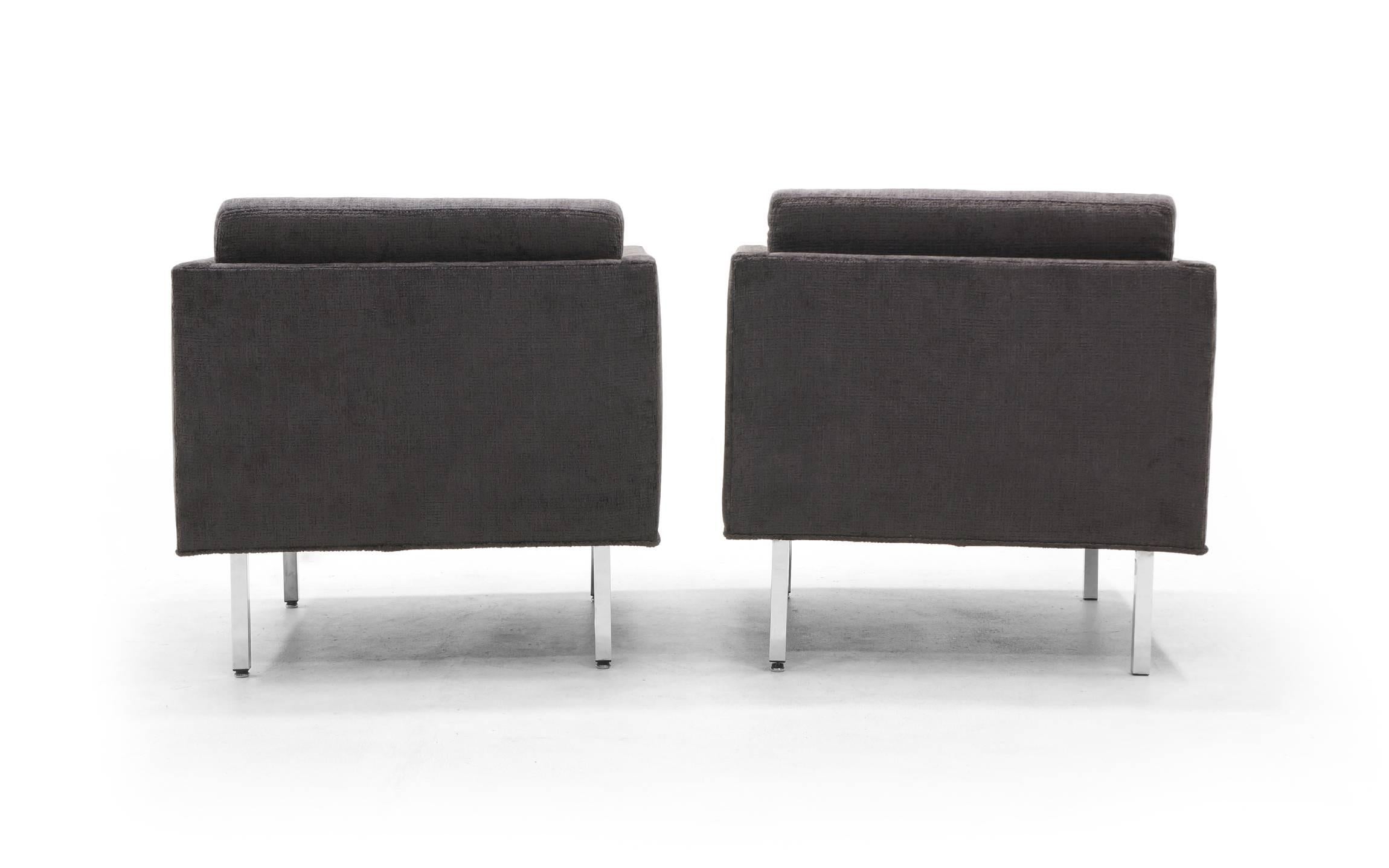 Mid-Century Modern Pair of Milo Baughman Club Chairs, Robert Allen Chenille and Chrome Legs