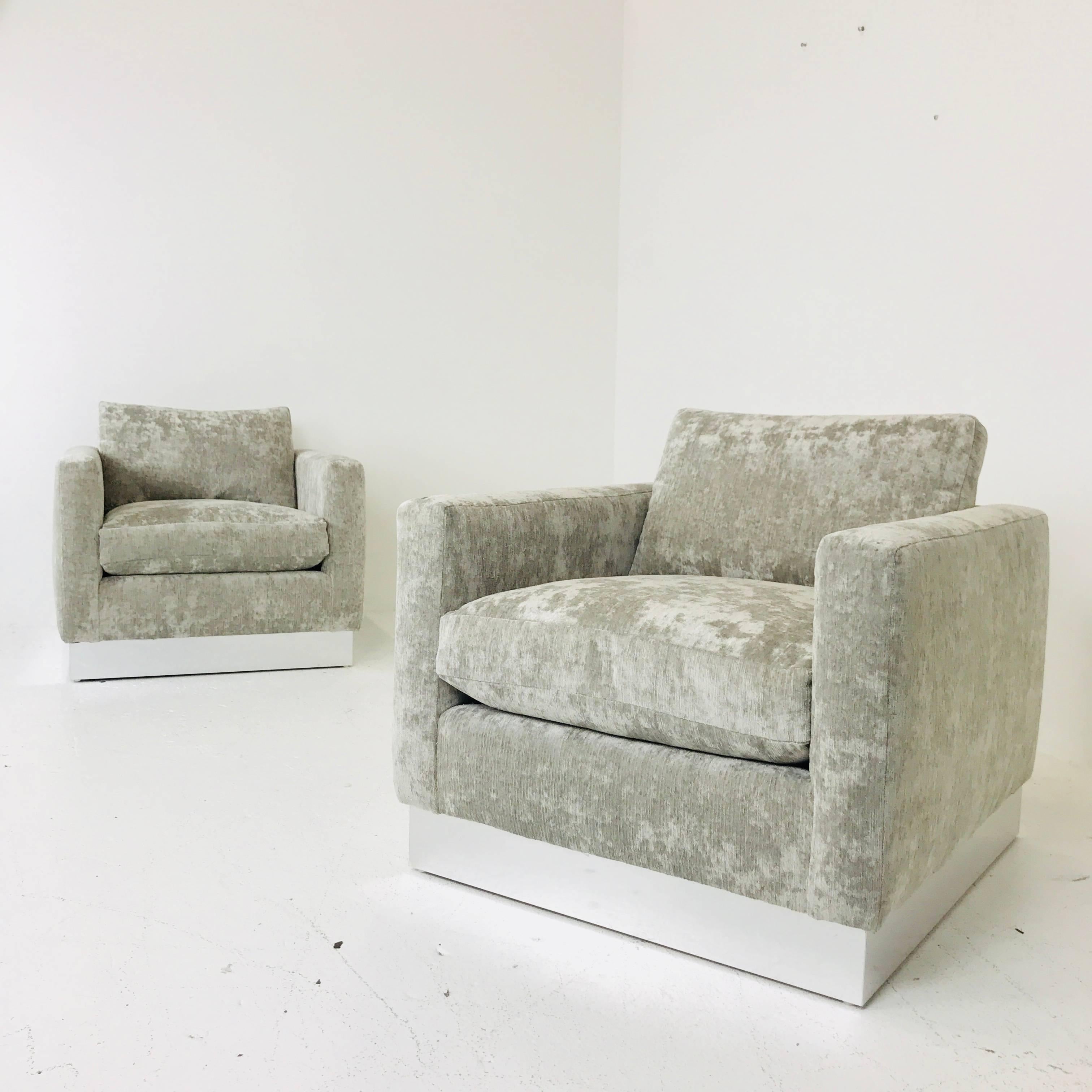 Pair of Milo Baughman Cube Chairs with Plinth Base 3