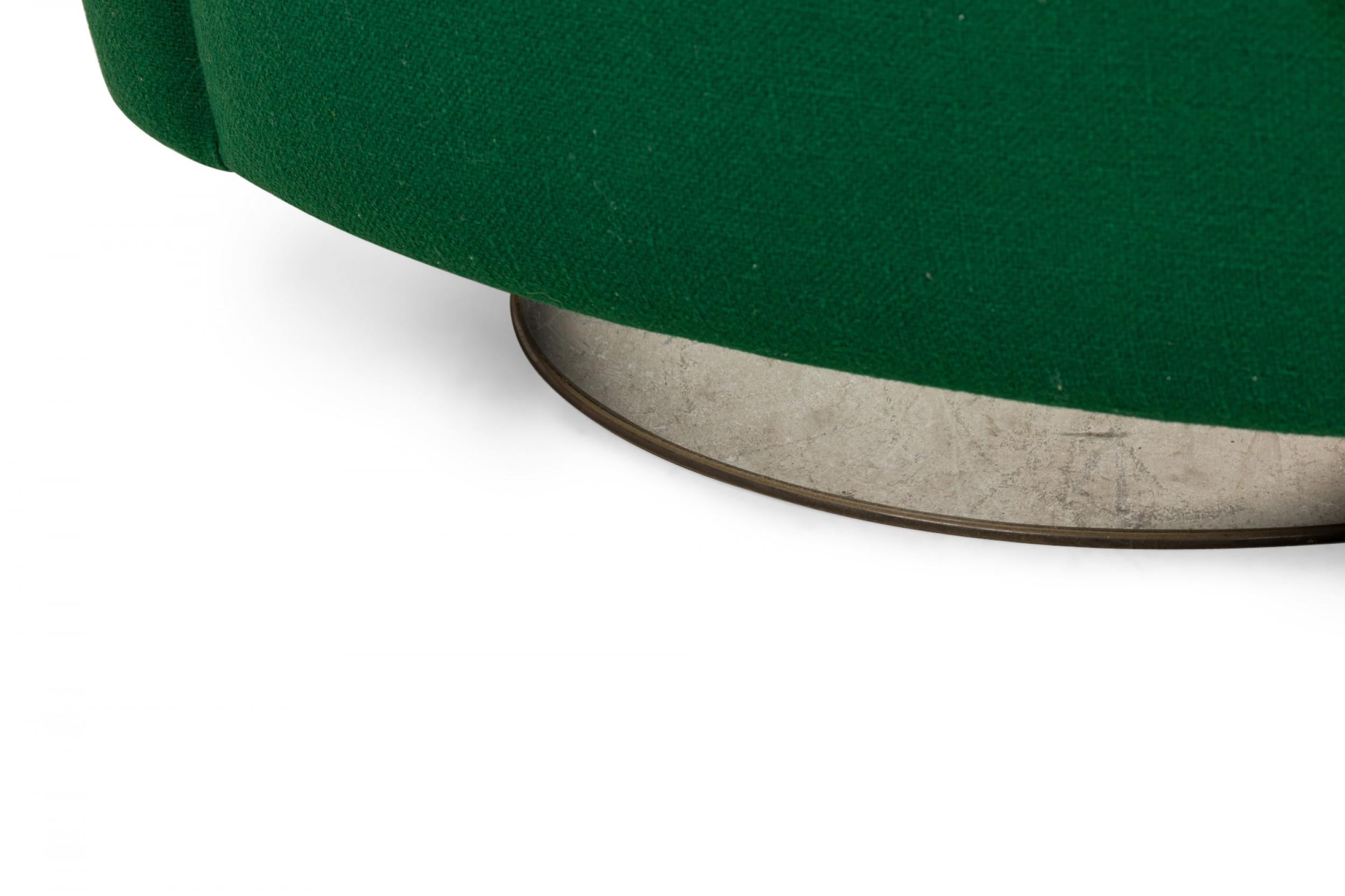 Pair of Milo Baughman Emerald Green Upholstered Swivel / Tilt Tub Armchairs For Sale 3