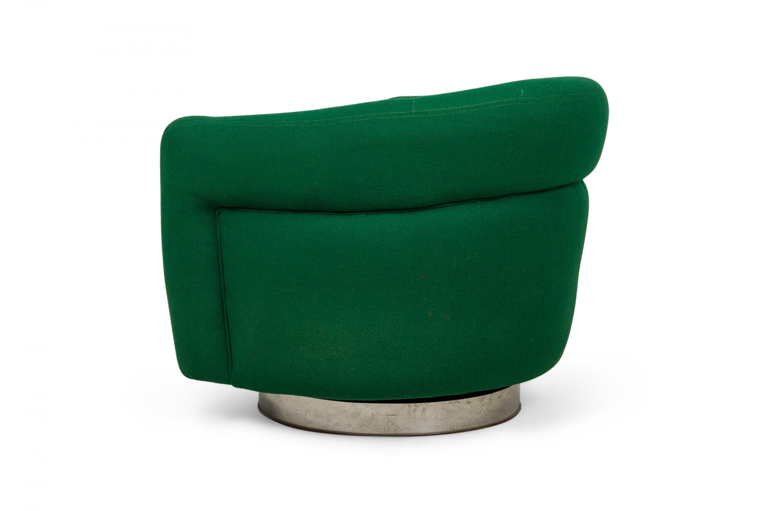 Paire de fauteuils pivotants et inclinables Milo Baughman, vert émeraude, rembourrés Bon état - En vente à New York, NY