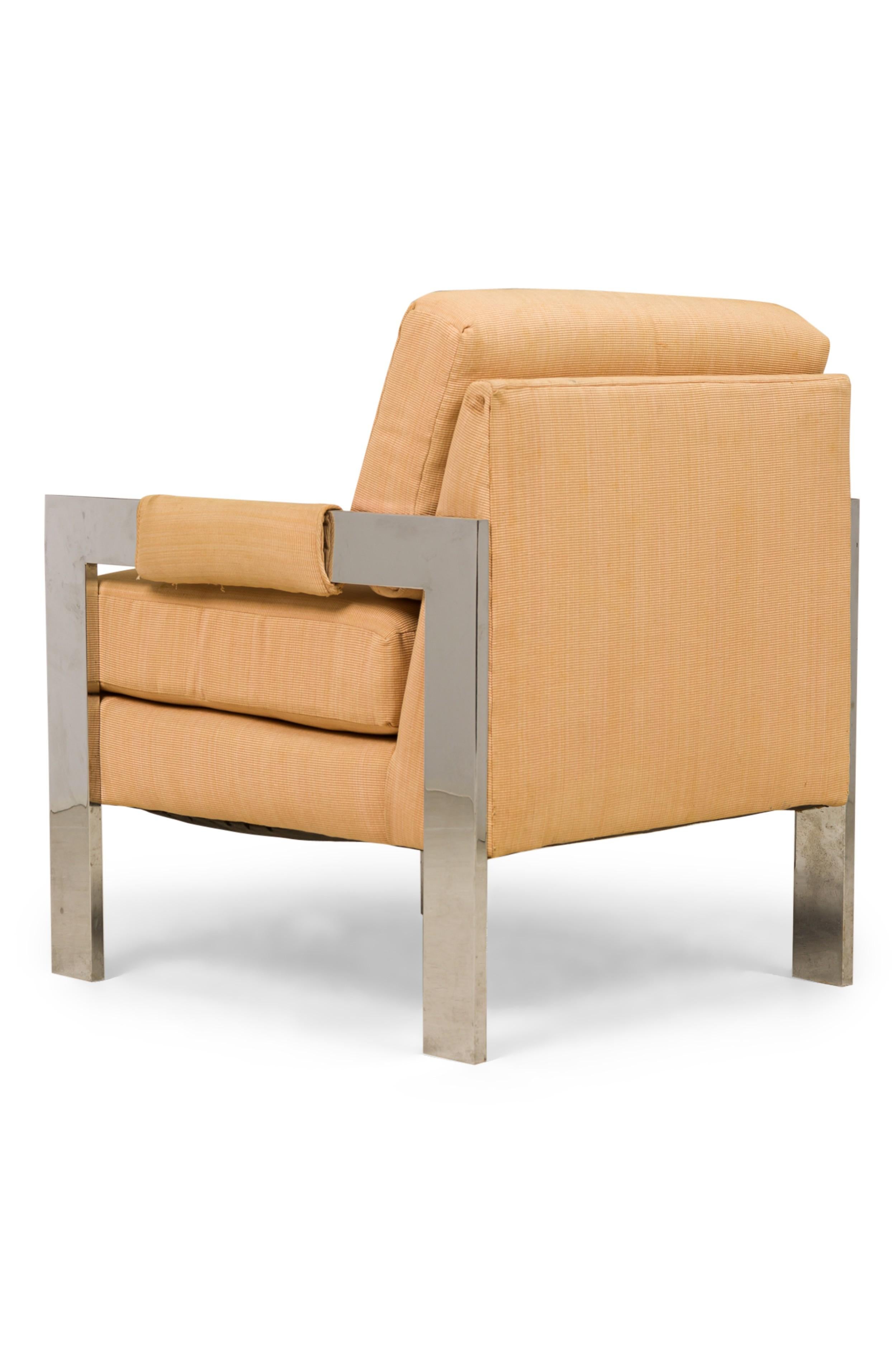 Milo Baughman für Directional American, Paar polierte gepolsterte Sessel im Zustand „Gut“ im Angebot in New York, NY