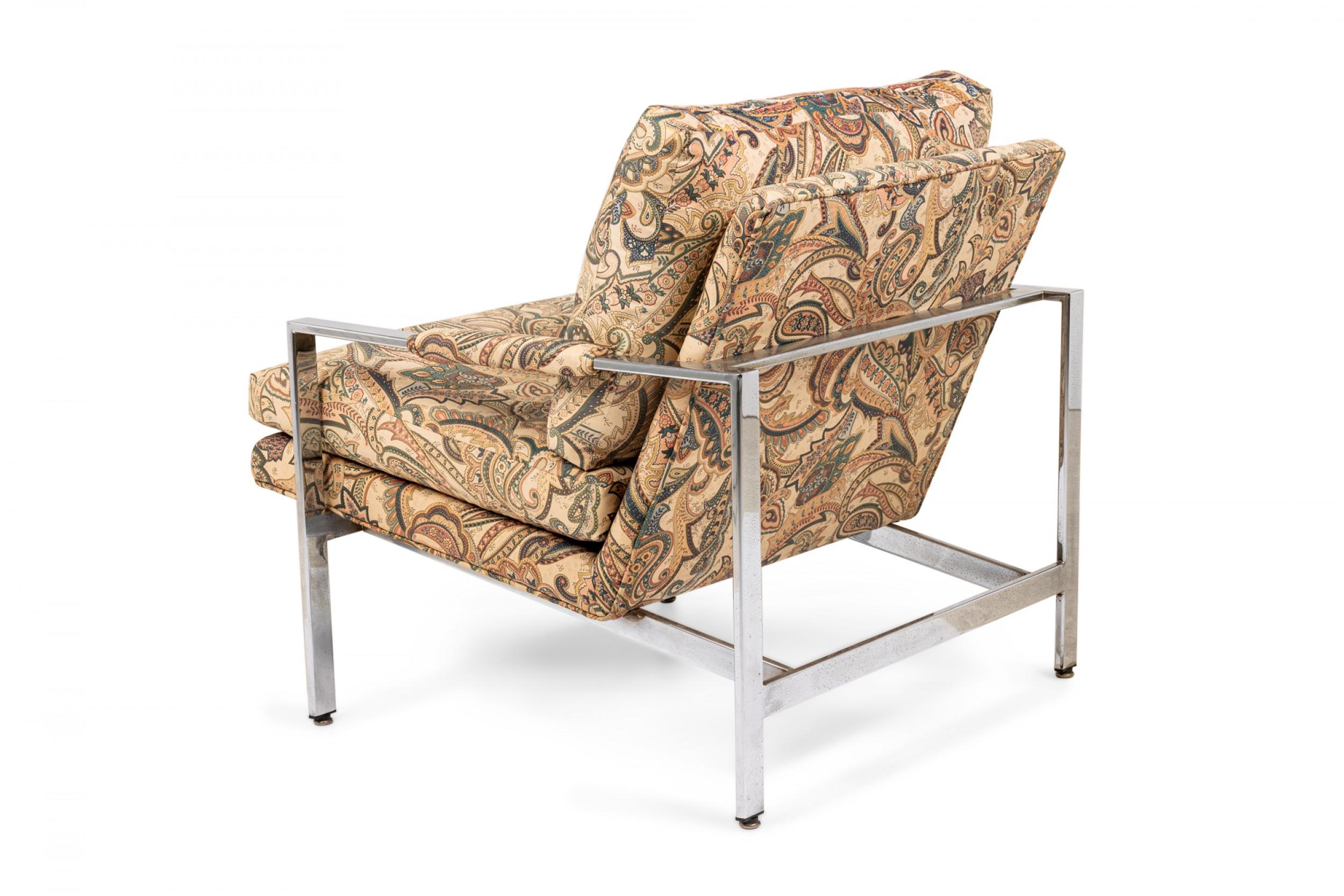 Pair of Milo Baughman for Thayer Coggin Chrome and Paisley Fabric Flat Bar Loung In Good Condition For Sale In New York, NY