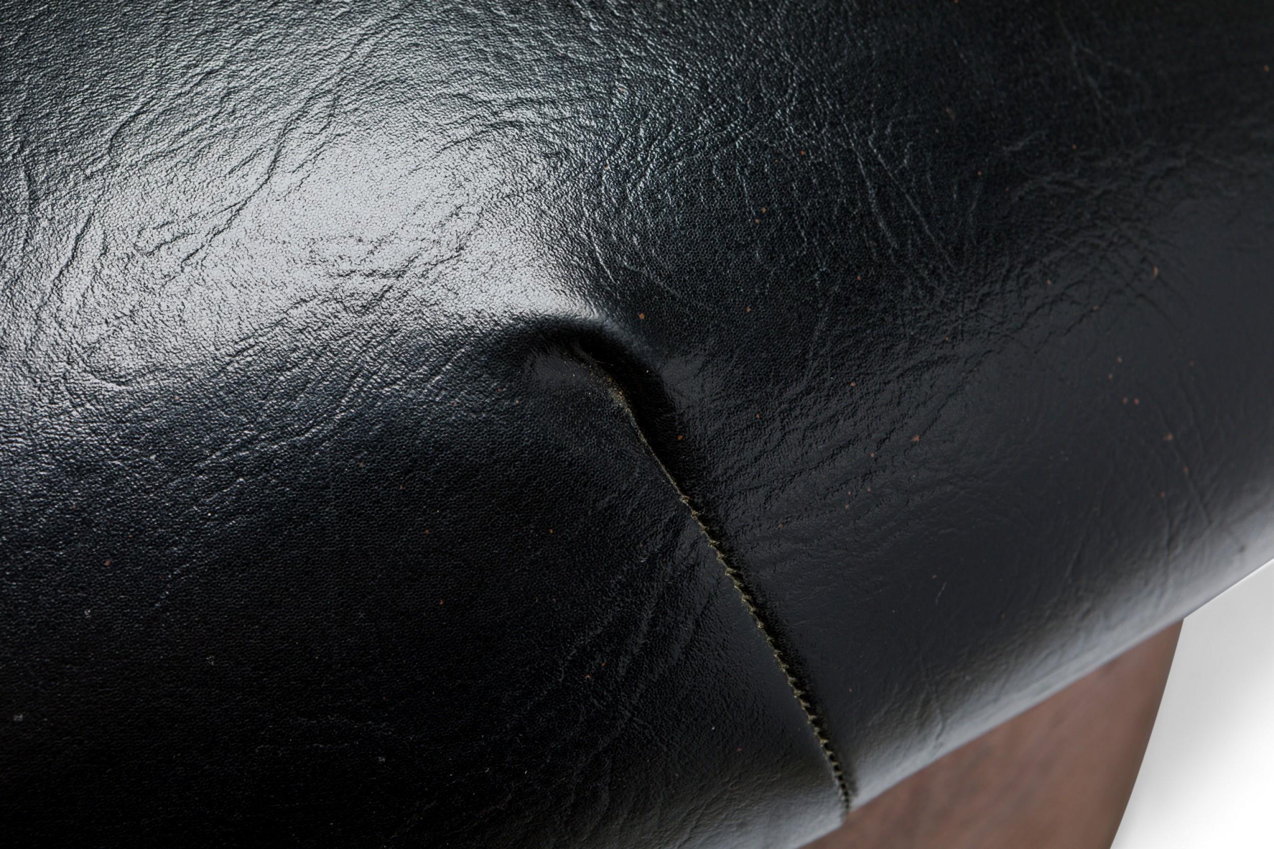 Pair of Milo Baughman for Thayer Coggin Curved Black Leather and Wood Ottomans For Sale 2