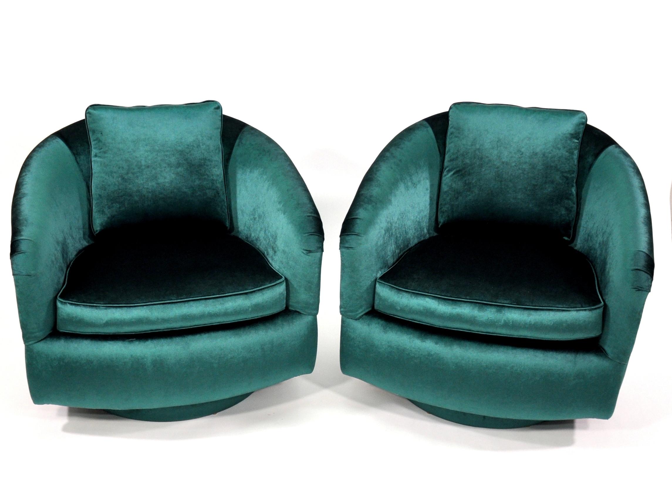 Pair of Milo Baughman for Thayer Coggin Green Velvet Swivel Lounge Chairs 4