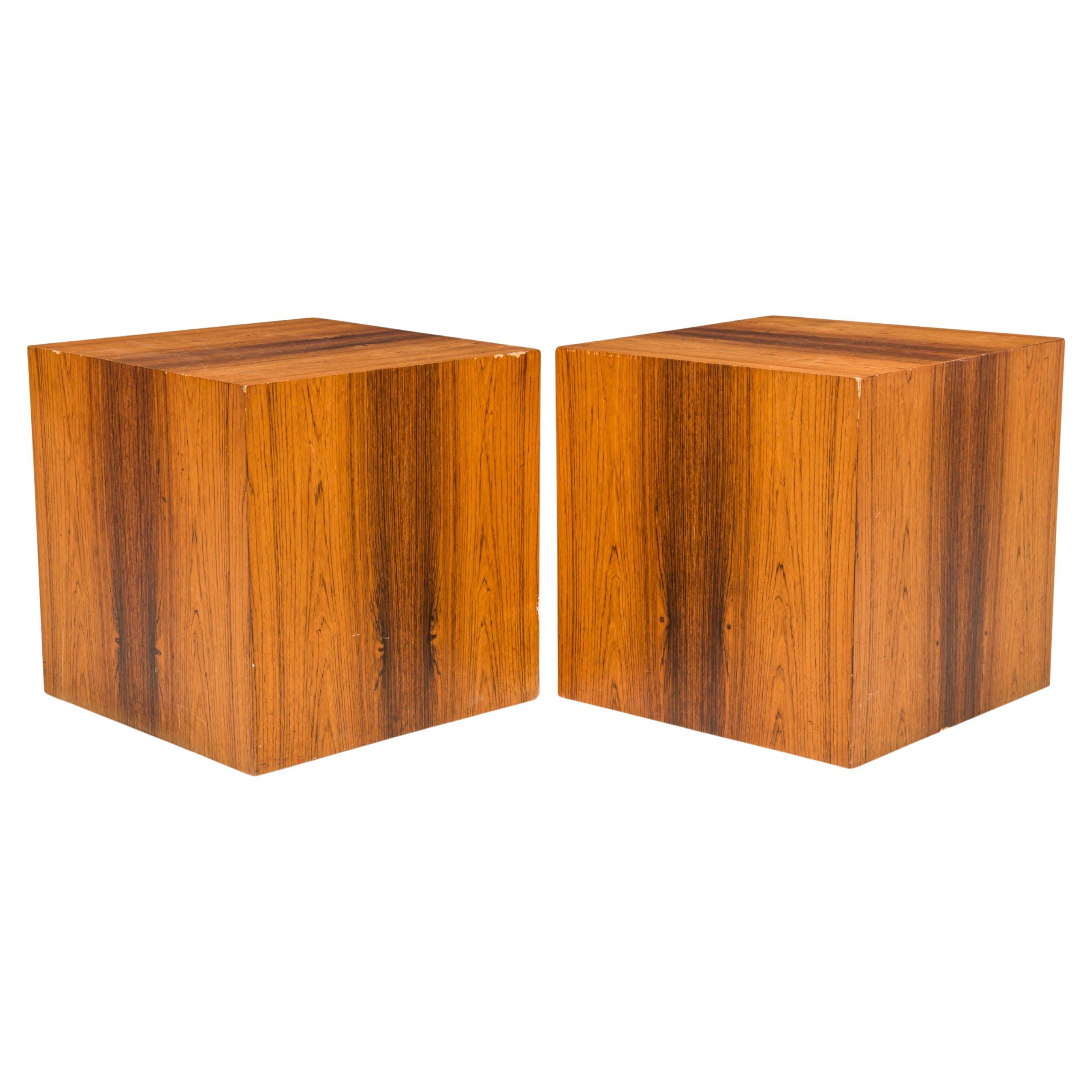 Pair of Milo Baughman for Thayer Coggin Rosewood Veneer Cube End / Side Tables For Sale