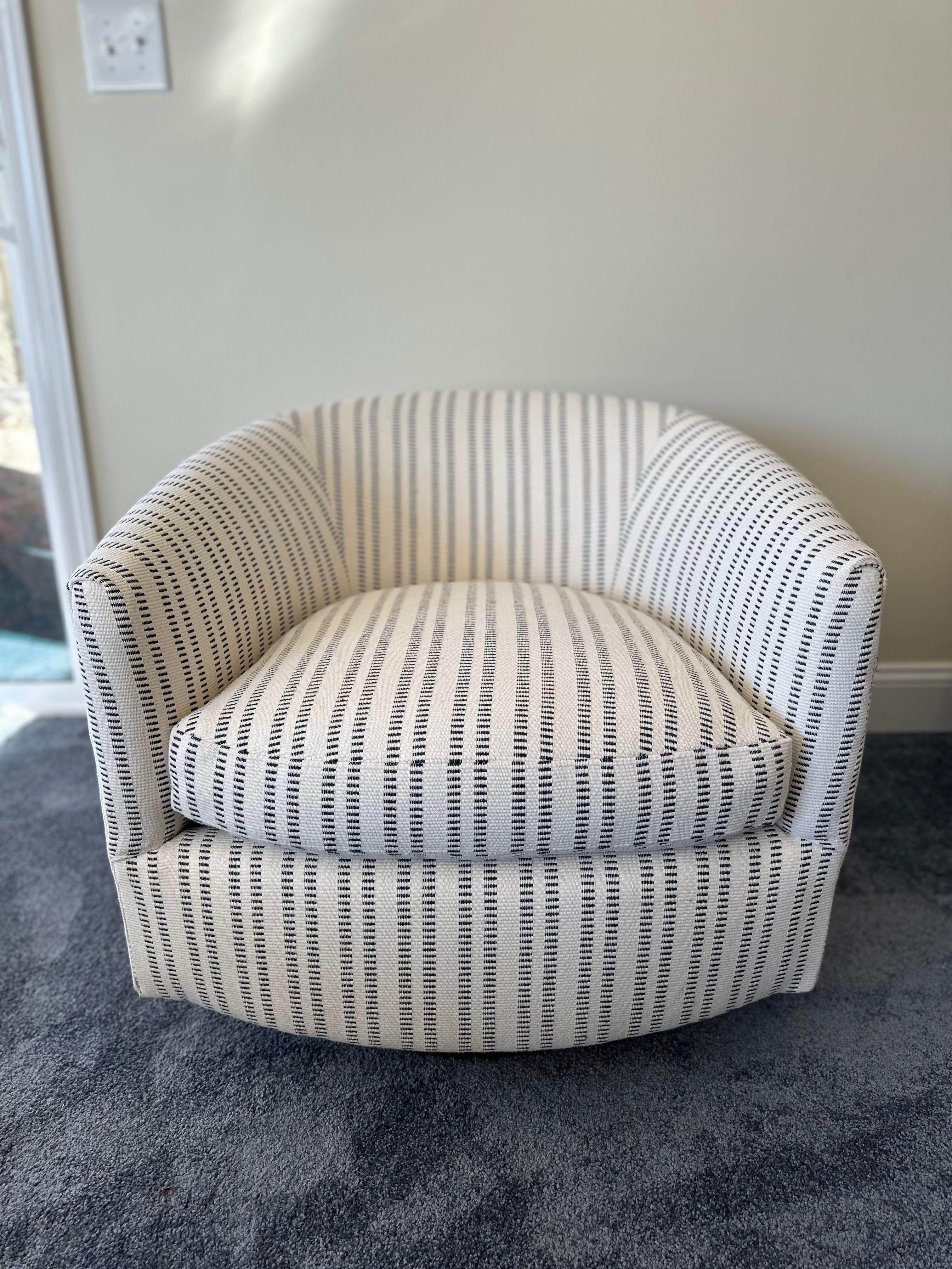 Pair of Milo Baughman for Thayer Coggin Roxy Tilt and Swivel Lounge Chairs 2