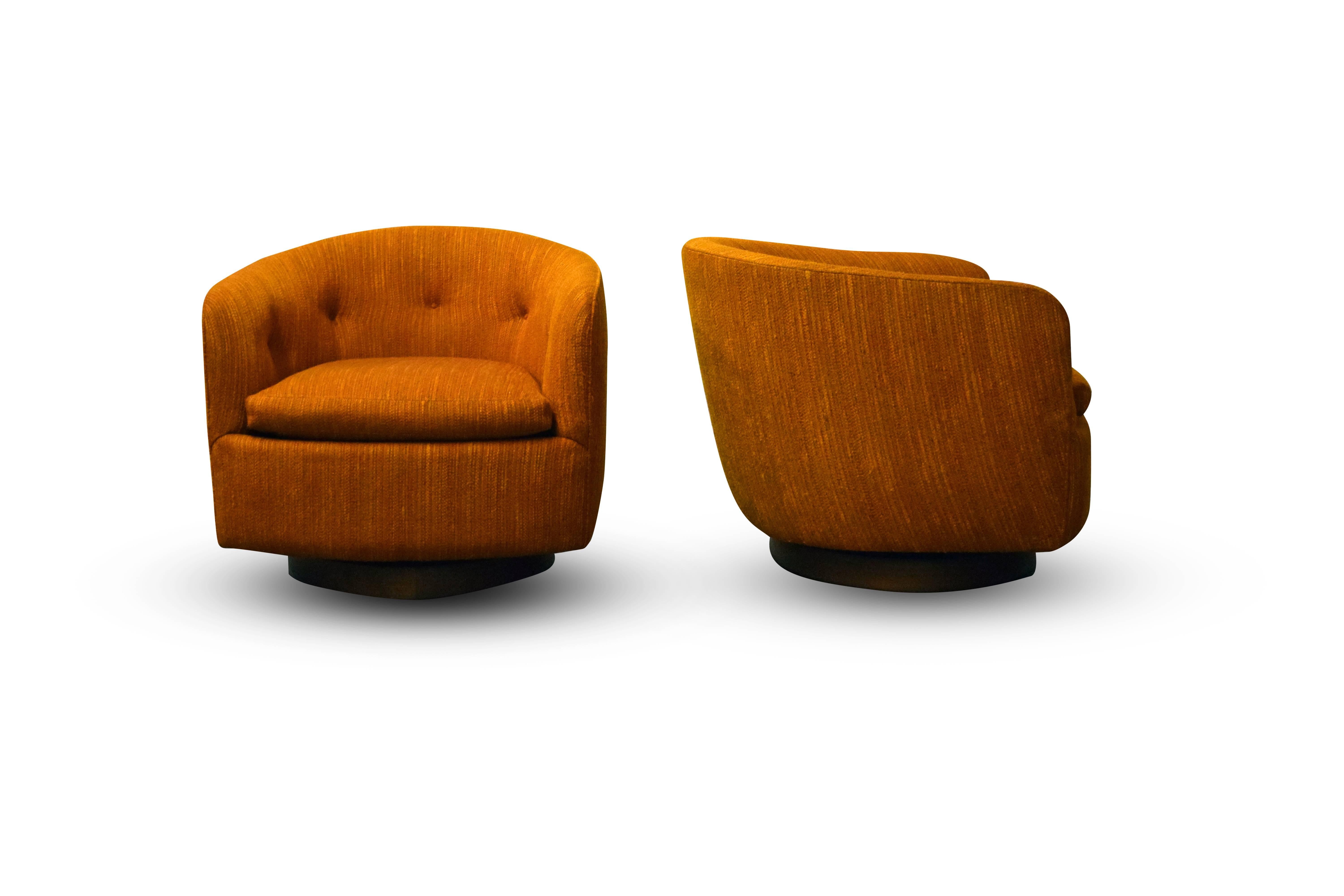 20th Century Pair of Milo Baughman for Thayer Coggin Swivel Lounge Chairs