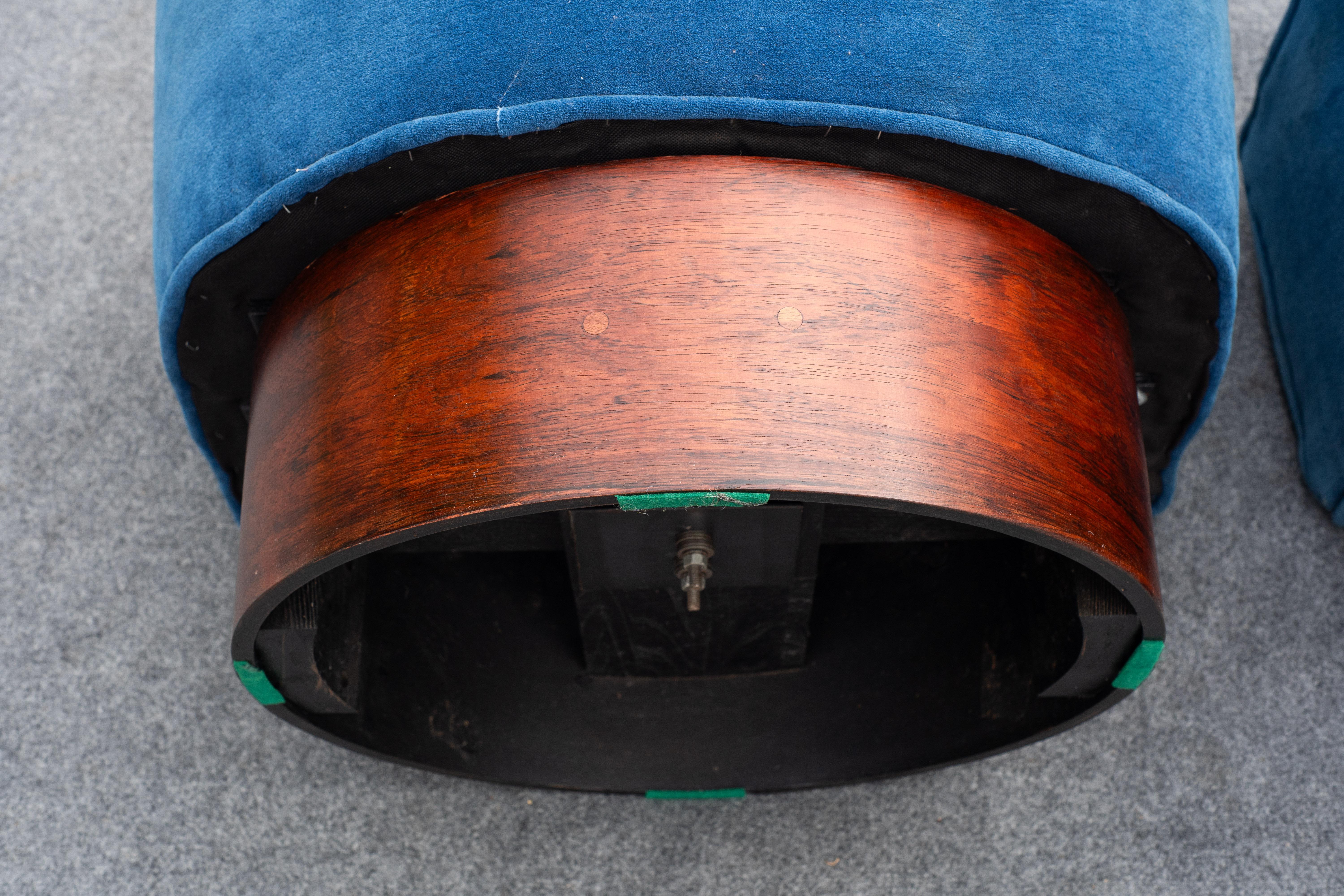 Pair of Milo Baughman for Thayer Coggin Swivel Lounge Chairs in Rosewood & Blue For Sale 12
