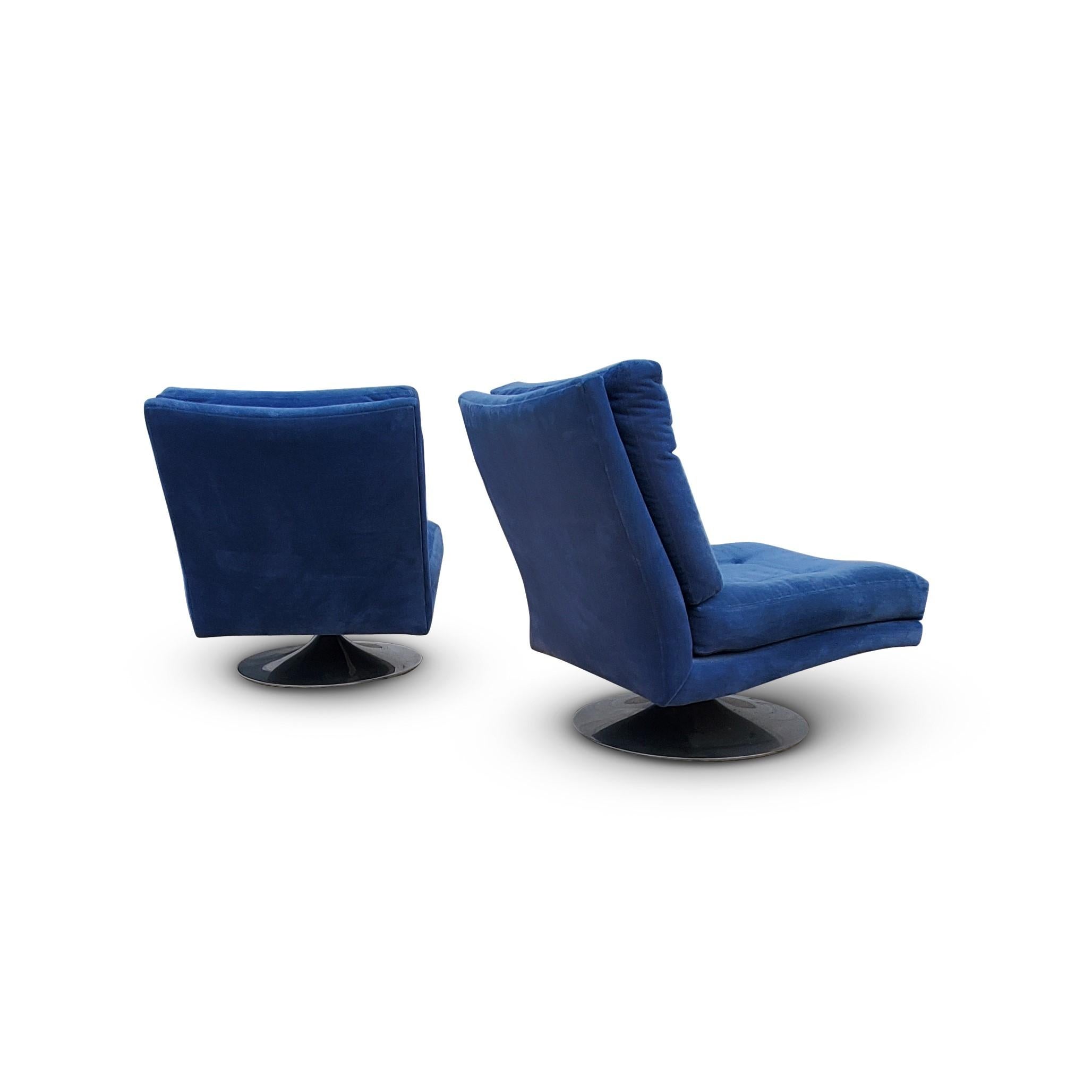 Pair of Milo Baughman for Thayer Coggin Tilt/Swivel Lounge Chairs 3