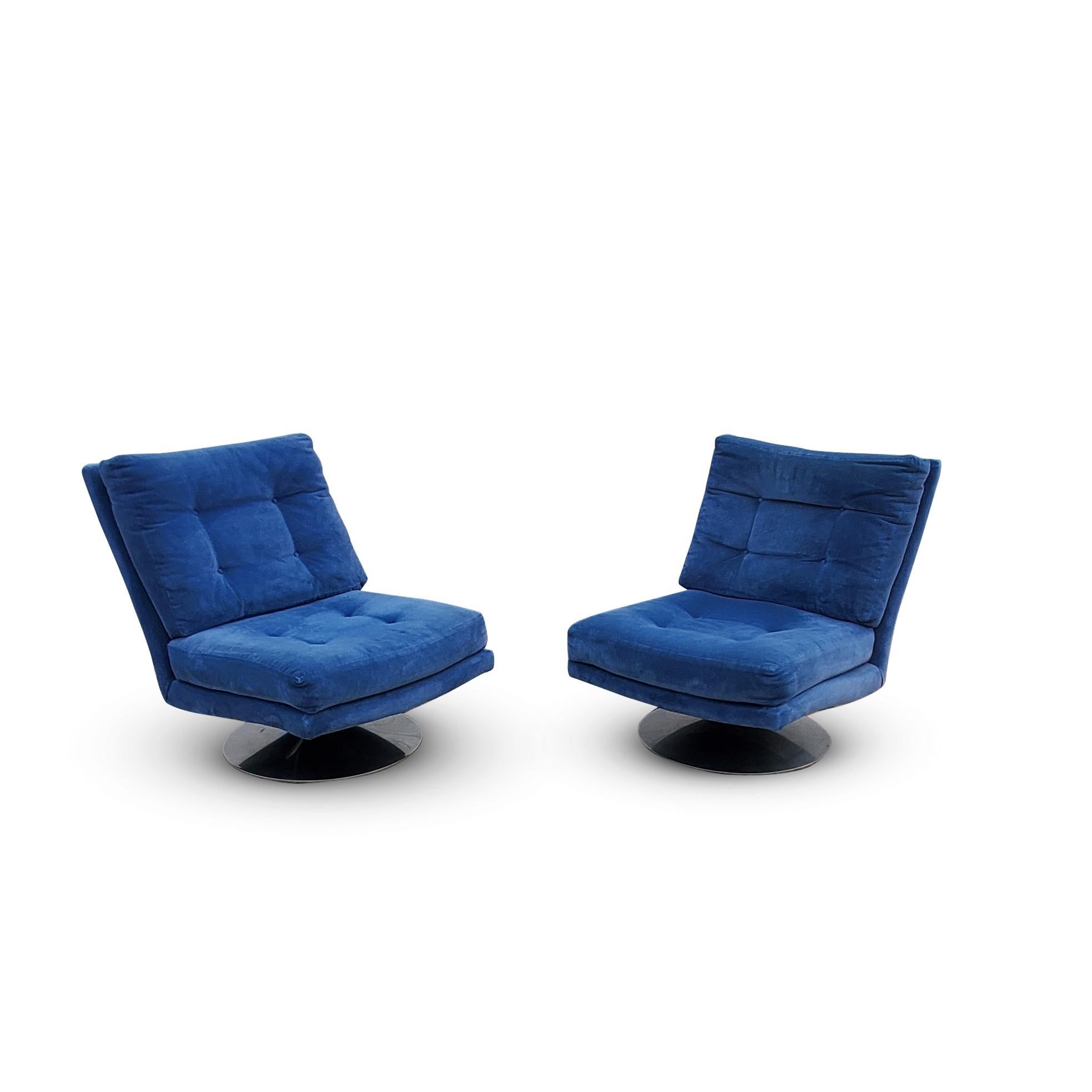 20th Century Pair of Milo Baughman for Thayer Coggin Tilt/Swivel Lounge Chairs