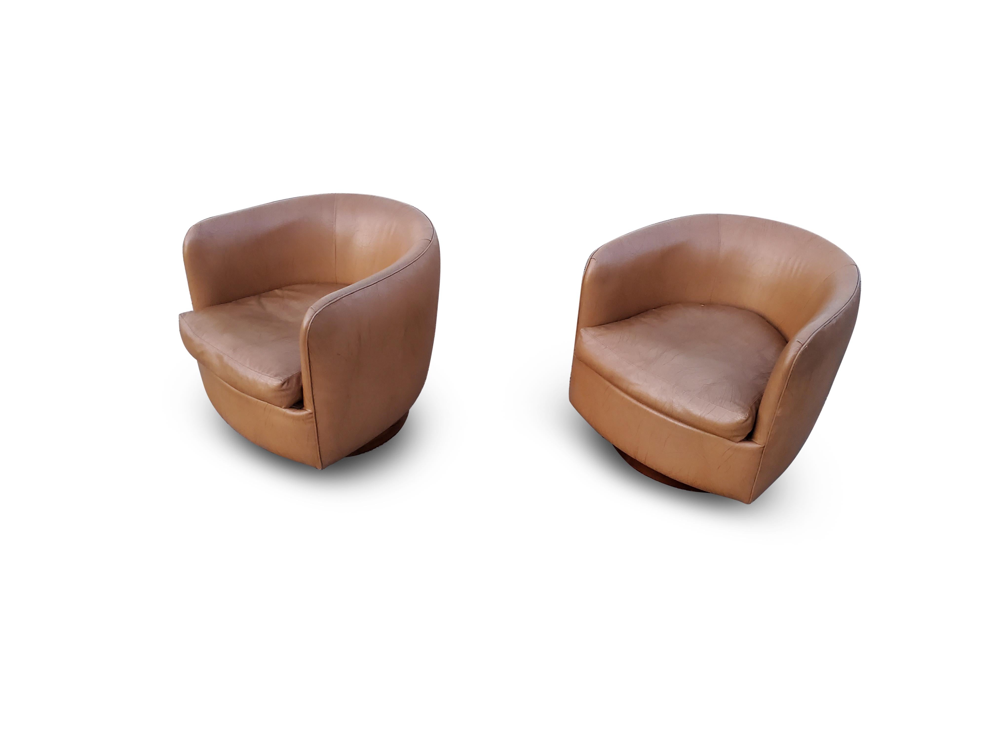 Upholstery Pair of Milo Baughman for Thayer Coggin Tilt / Swivel Lounge Chairs