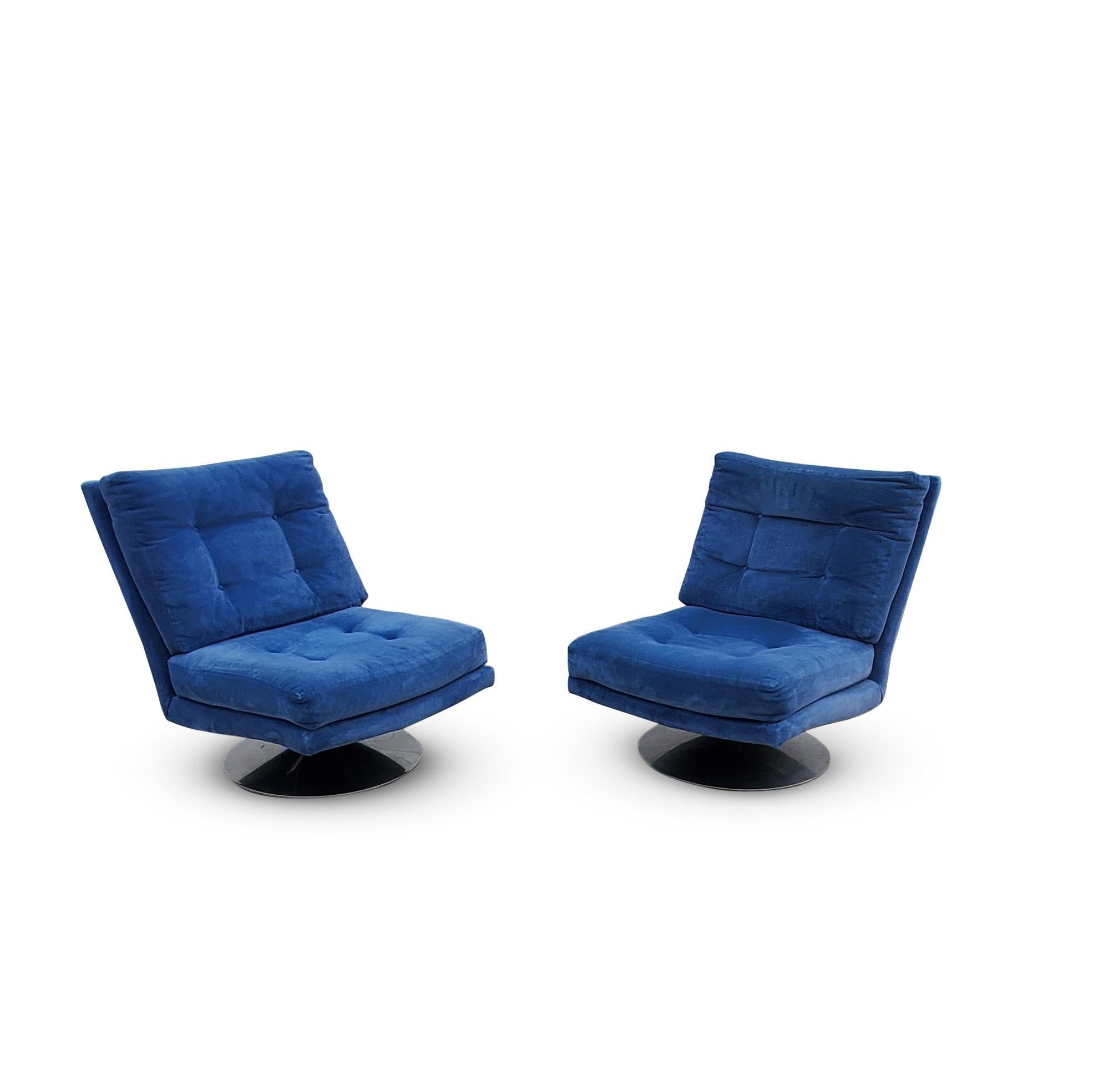 Upholstery Pair of Milo Baughman for Thayer Coggin Tilt/Swivel Lounge Chairs