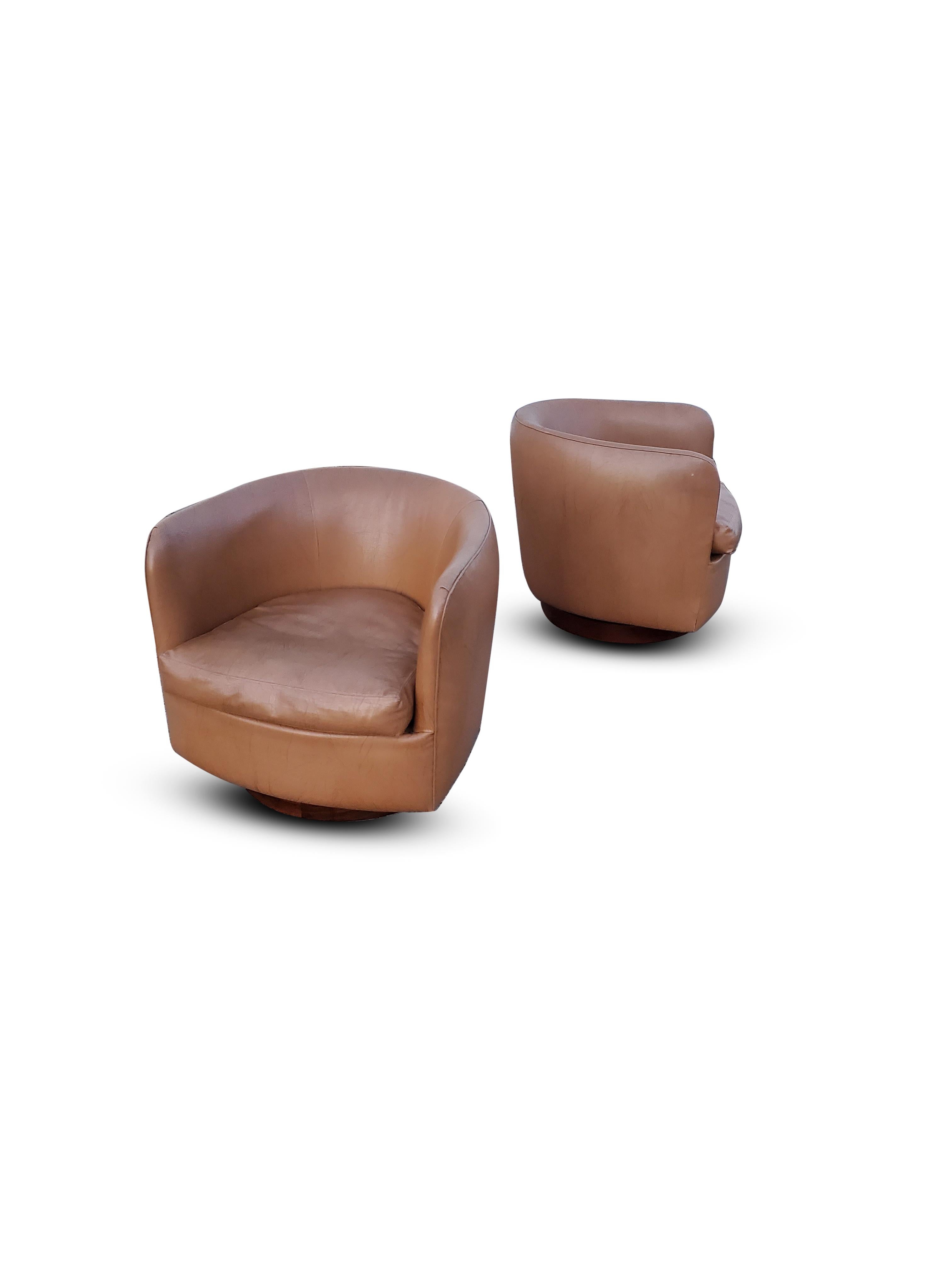 Pair of Milo Baughman for Thayer Coggin Tilt / Swivel Lounge Chairs 2