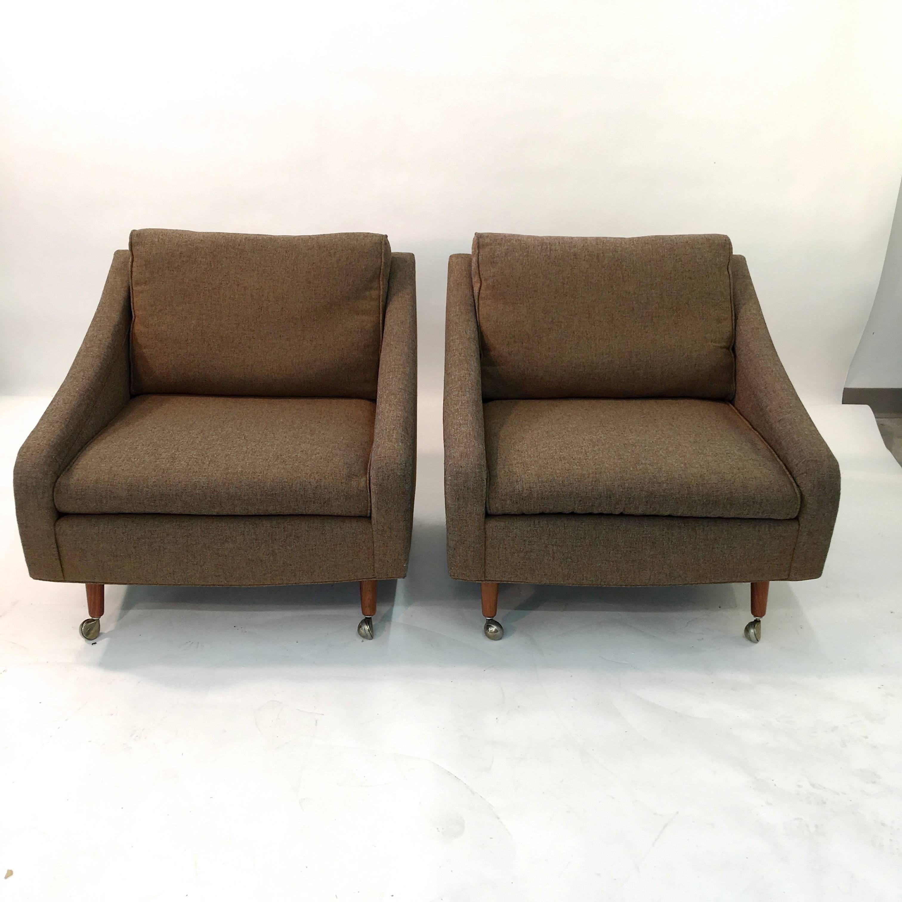 Pair of Milo Baughman for Thayer Coggin Upholstered Armchairs 10