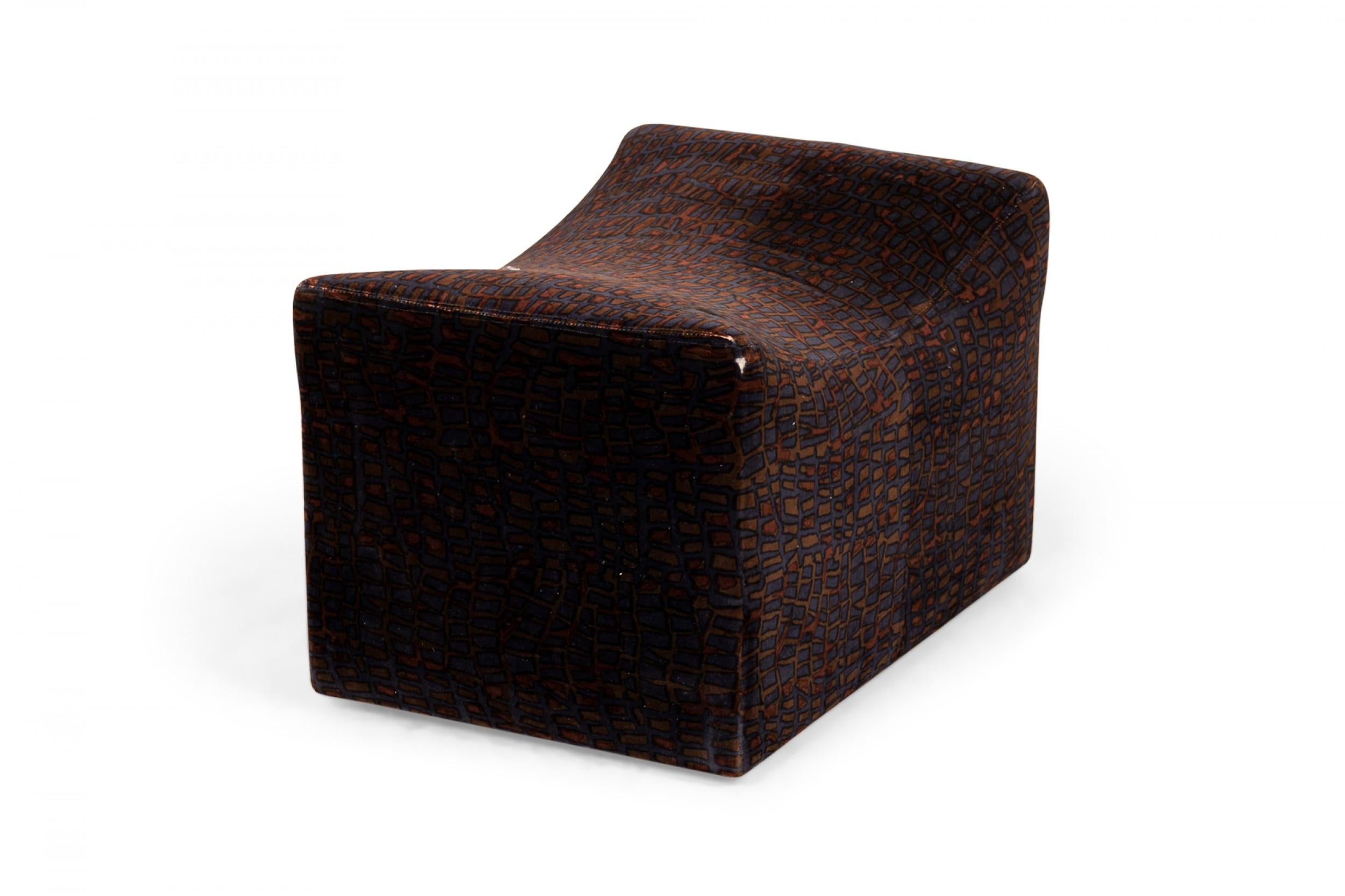 Mid-Century Modern Pair of Milo Baughman for Thayer Coggin Upholstered Rolling Saddle Ottomans For Sale