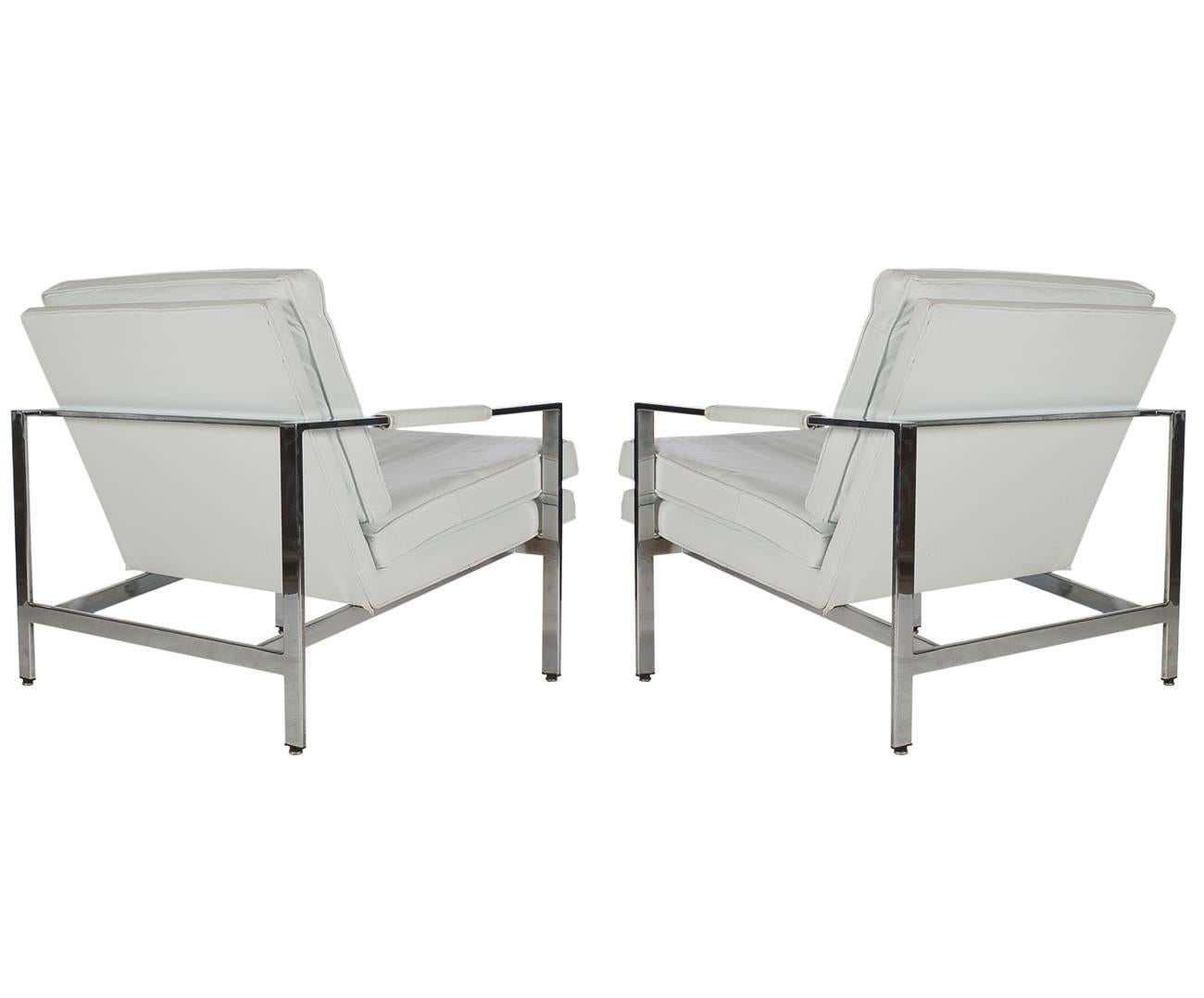 American Pair of Milo Baughman Mid-Century Modern Lounge Chairs in White and Chrome