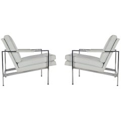 Pair of Milo Baughman Mid-Century Modern Lounge Chairs in White and Chrome