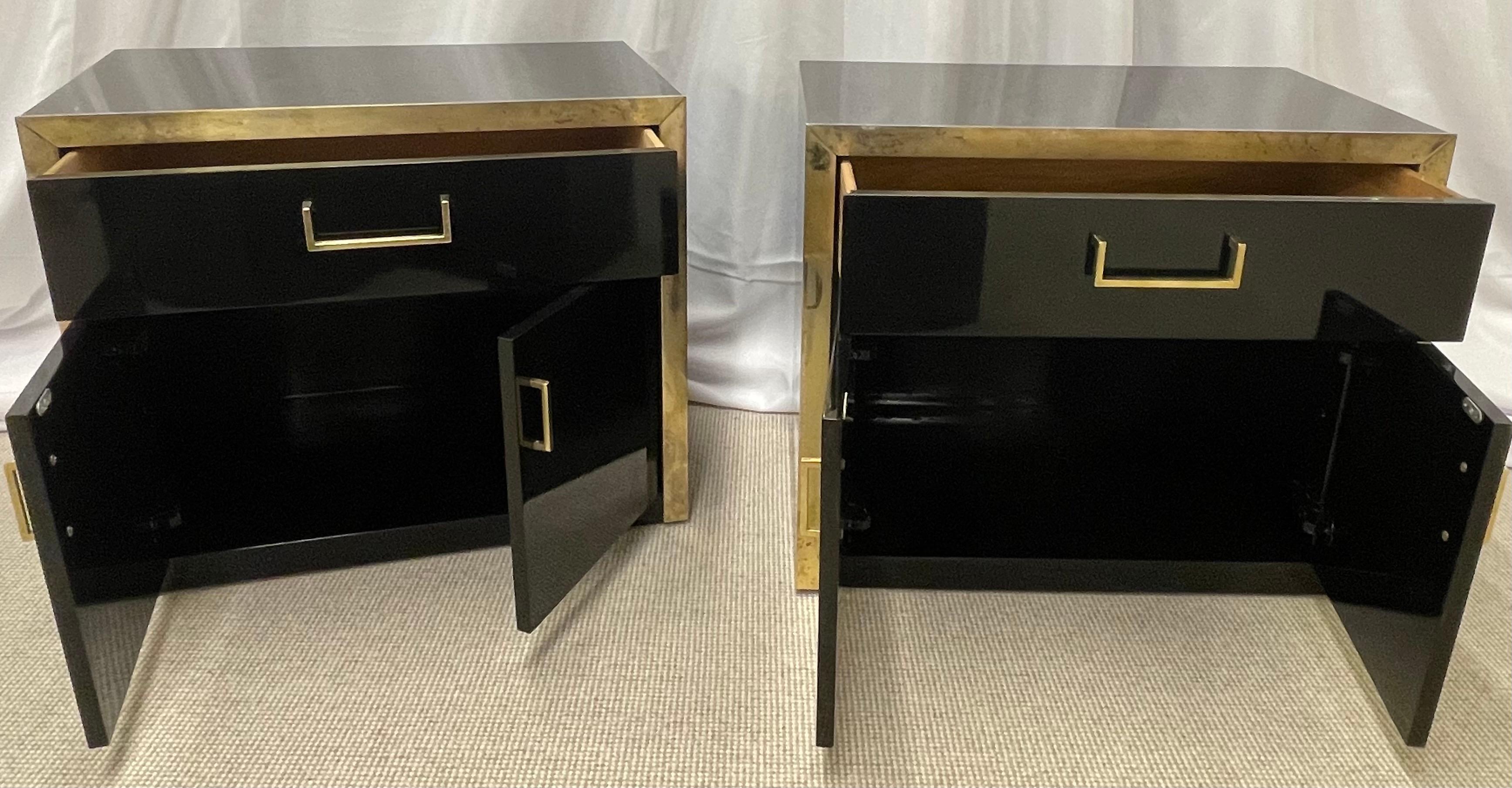 Pair of Milo Baughman Mid-Century Modern Nightstands or End Tables 6