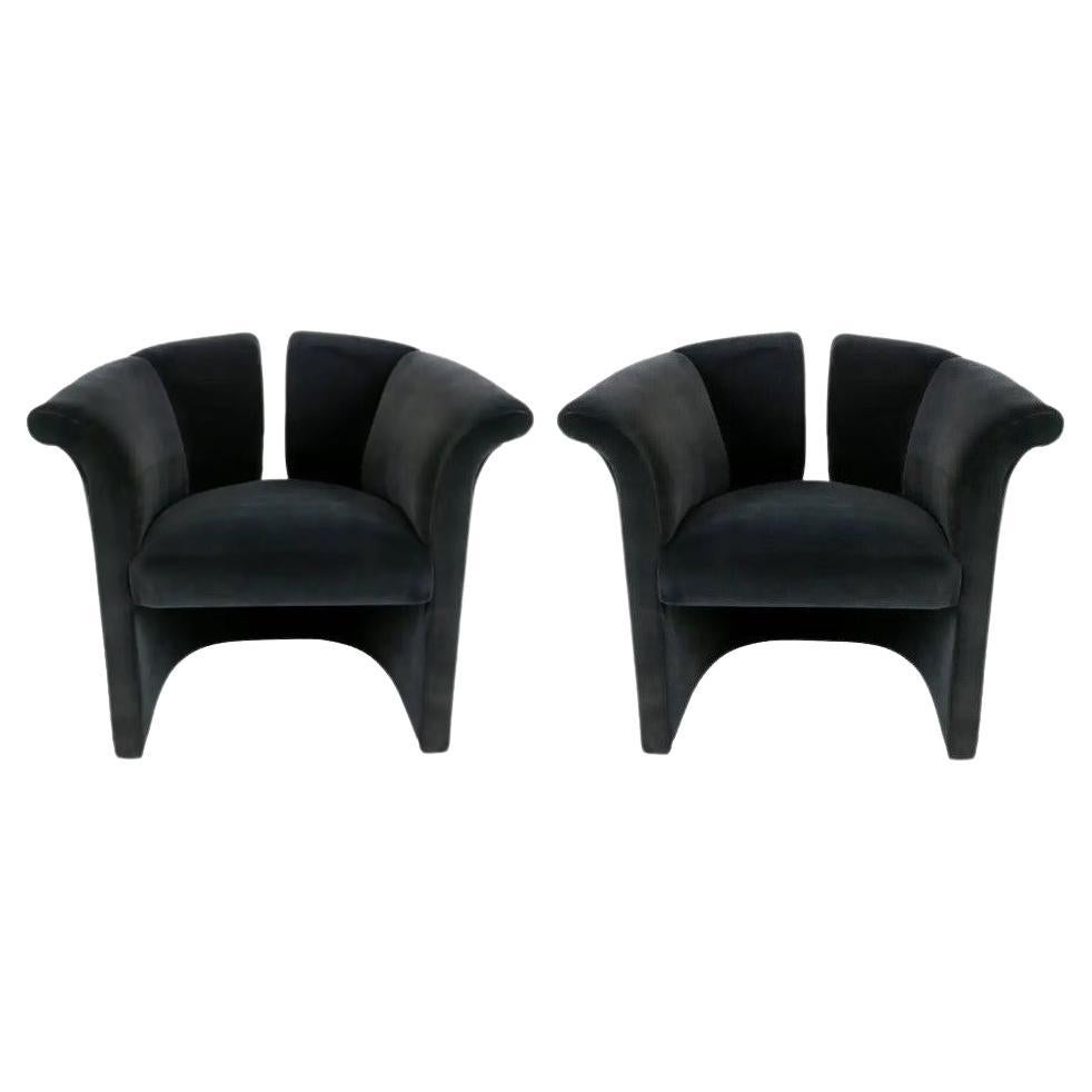 Paire de fauteuils club postmodernes Milo Baughman en vente