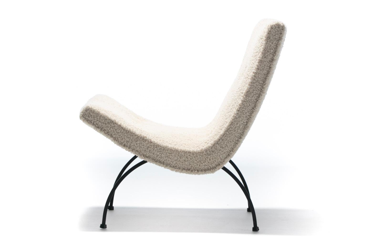 This pair of Milo Baughman 1950s scoop chairs hit all the marks with gorgeous Mid Century Modern sculptural profiles, a very comfortable ergonomic design with wide seats, and new soft ivory bouclé upholstery with a high durability rating of over