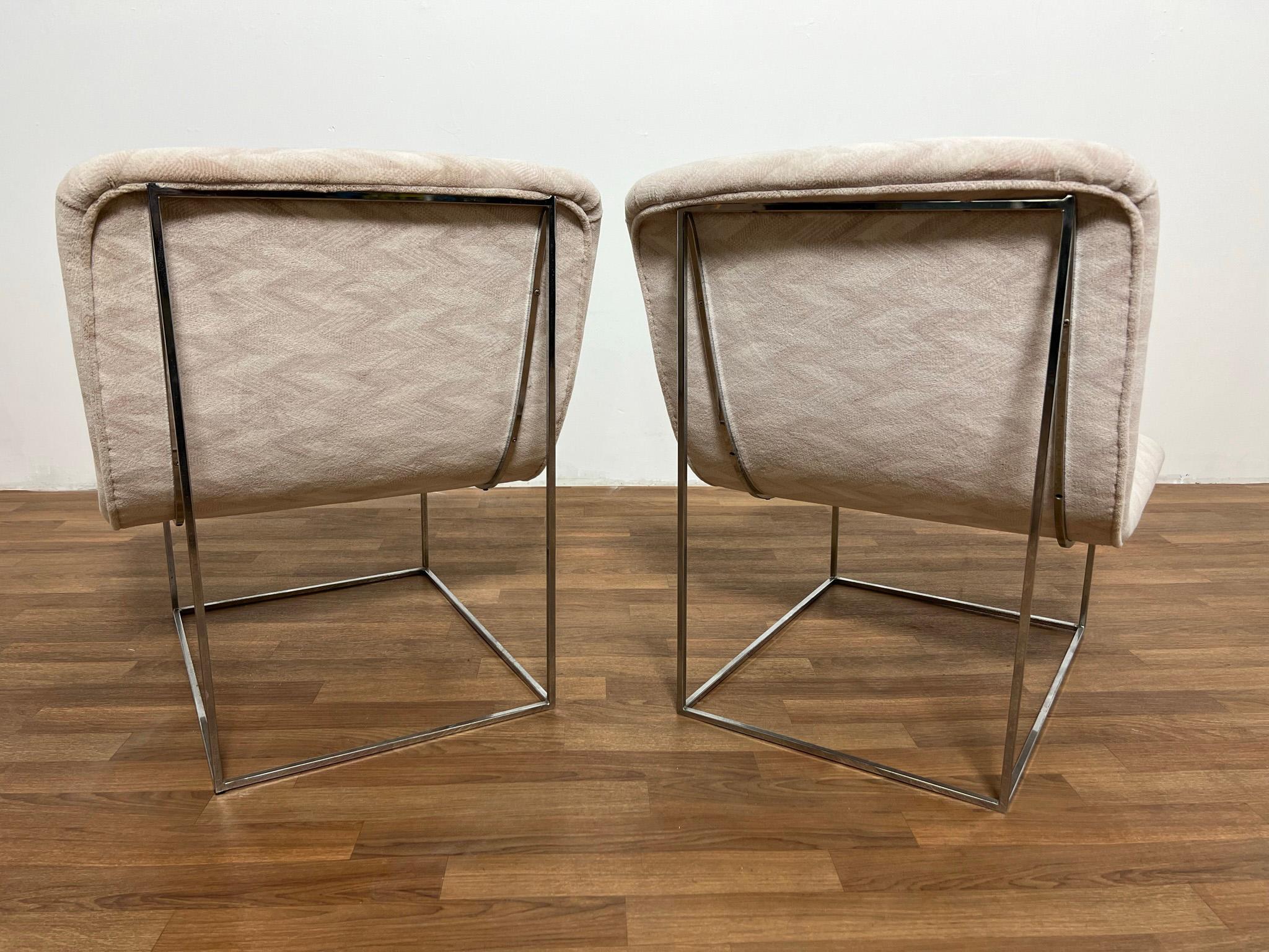 Milo Baughman: Sessel ohne Armlehne in Rundhalsausschnitt, ca. 1970er Jahre, Paar im Zustand „Gut“ in Peabody, MA