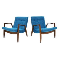 Retro Pair of Milo Baughman Scoop Lounge Chairs in Knoll Upholstery