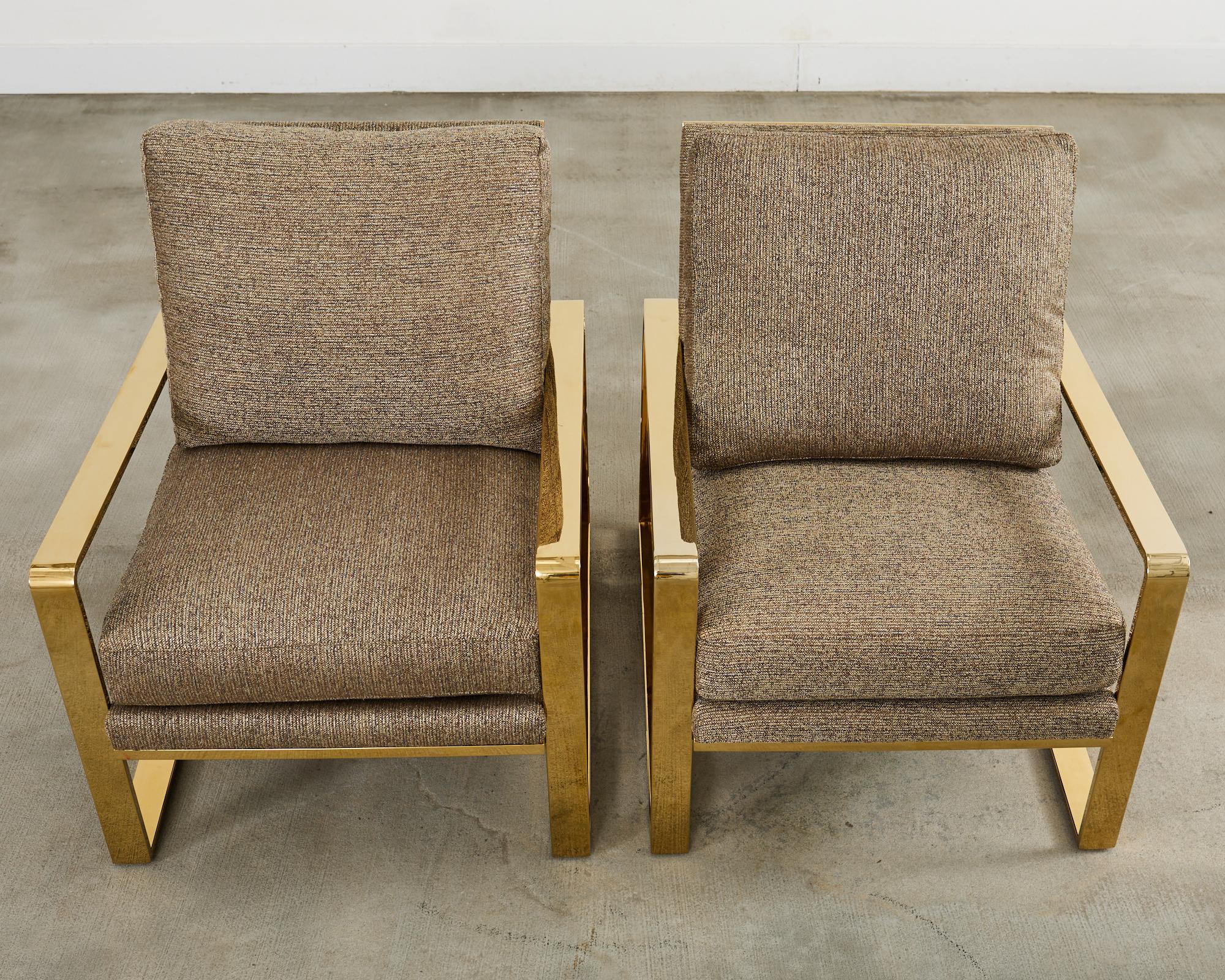 Américain Paire de chaises longues en laiton de style Milo Baughman par Bernhardt en vente