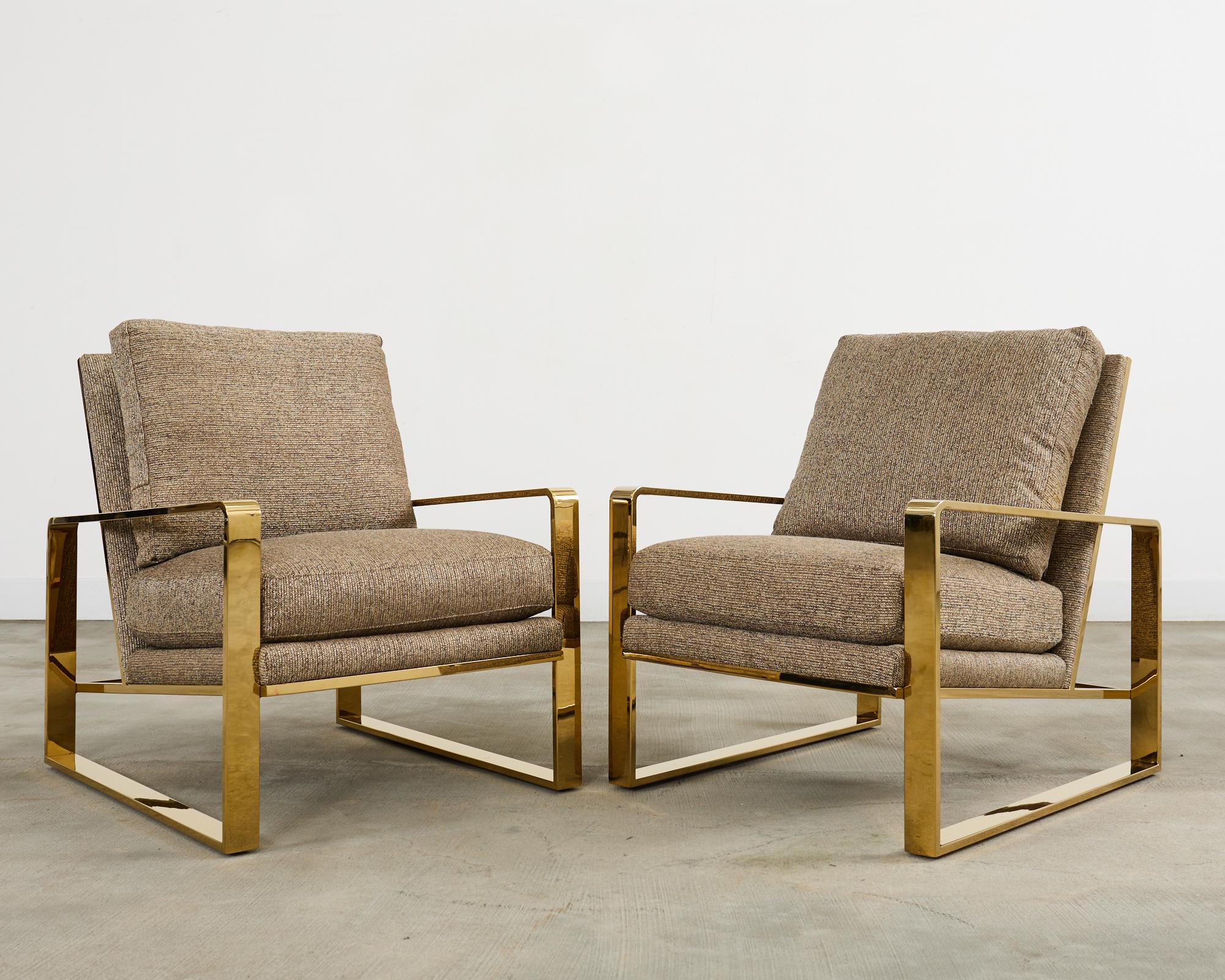 Fait main Paire de chaises longues en laiton de style Milo Baughman par Bernhardt en vente