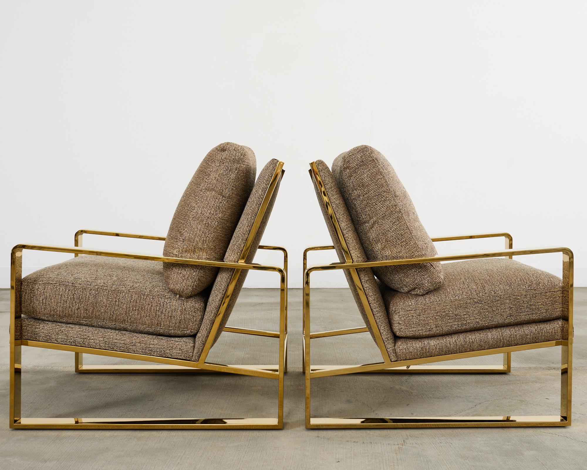 XXIe siècle et contemporain Paire de chaises longues en laiton de style Milo Baughman par Bernhardt en vente